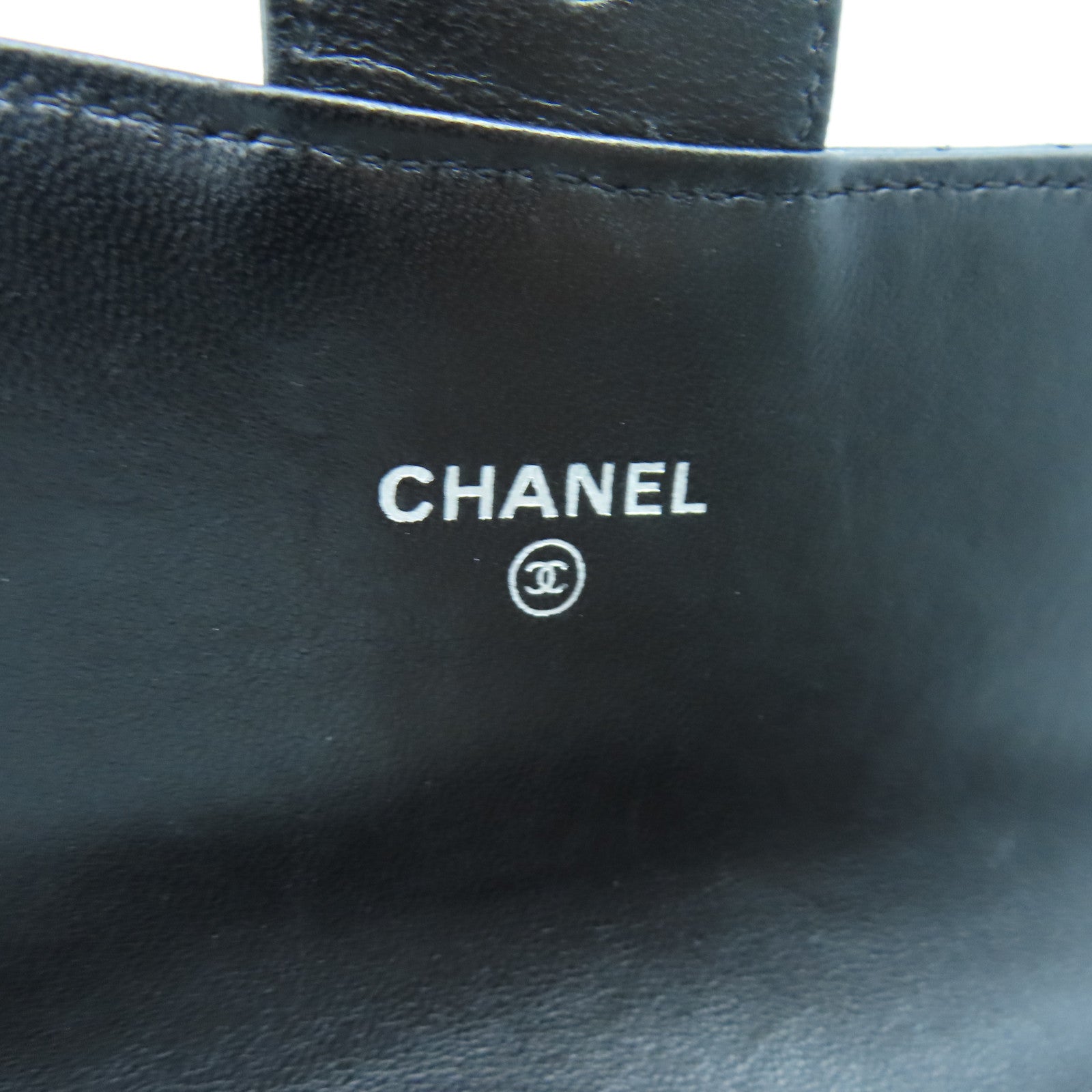 CHANEL Rhombus Sheepskin Leather Card Wallet Silver Buckle Wallet Black