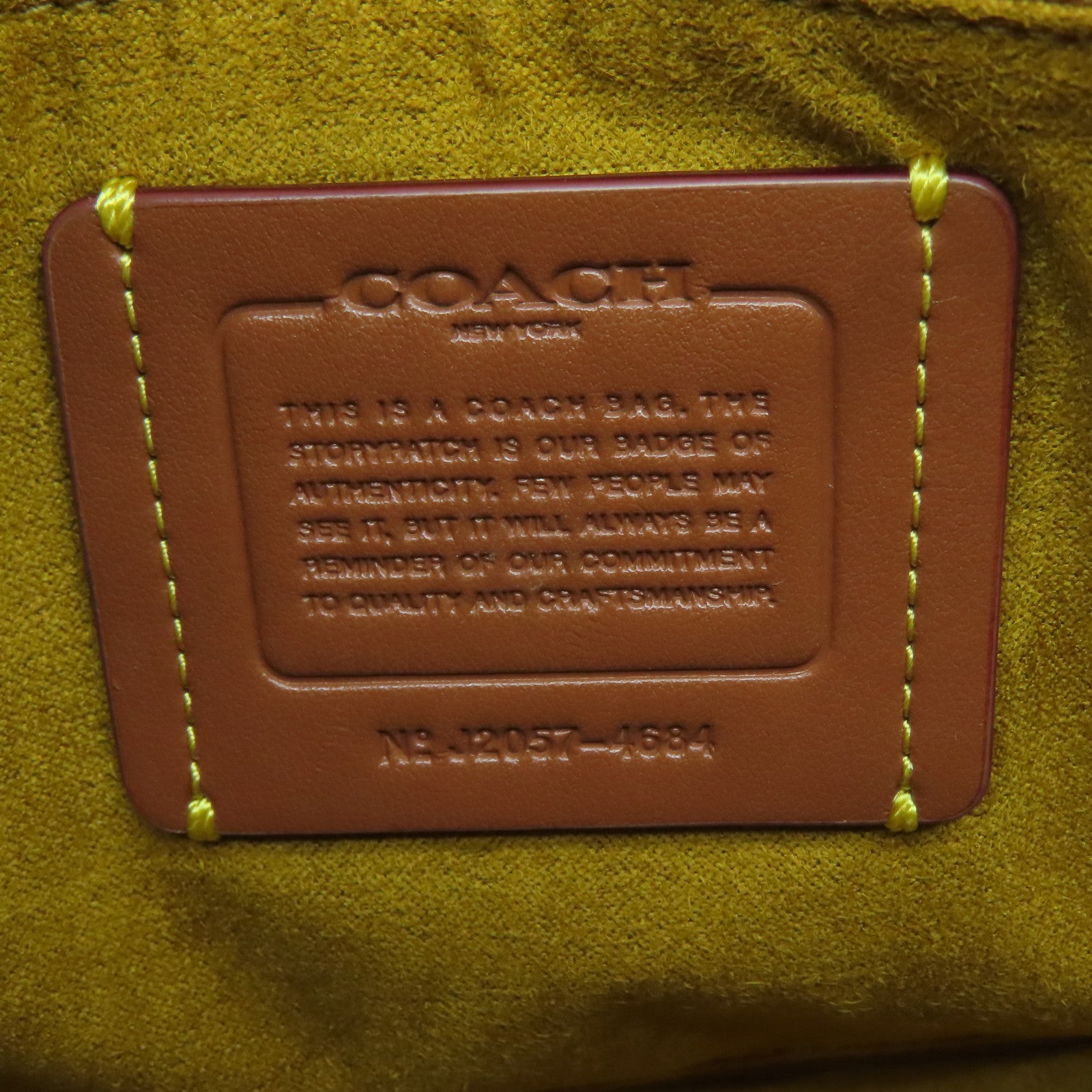 COACH 牛皮皮革Chain Shoulder Bag金扣鏈帶肩背袋白色