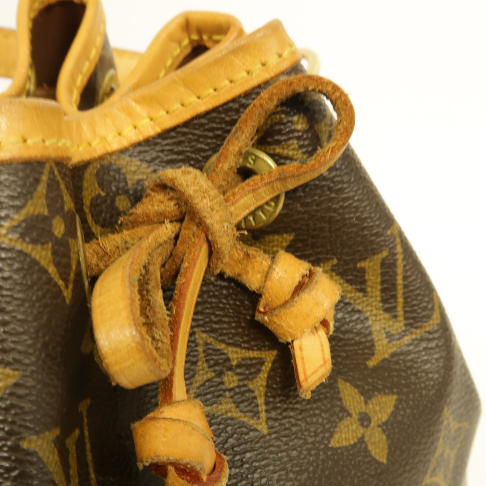 LOUIS VUITTON Monogram Mini Noe金扣手挽袋啡色