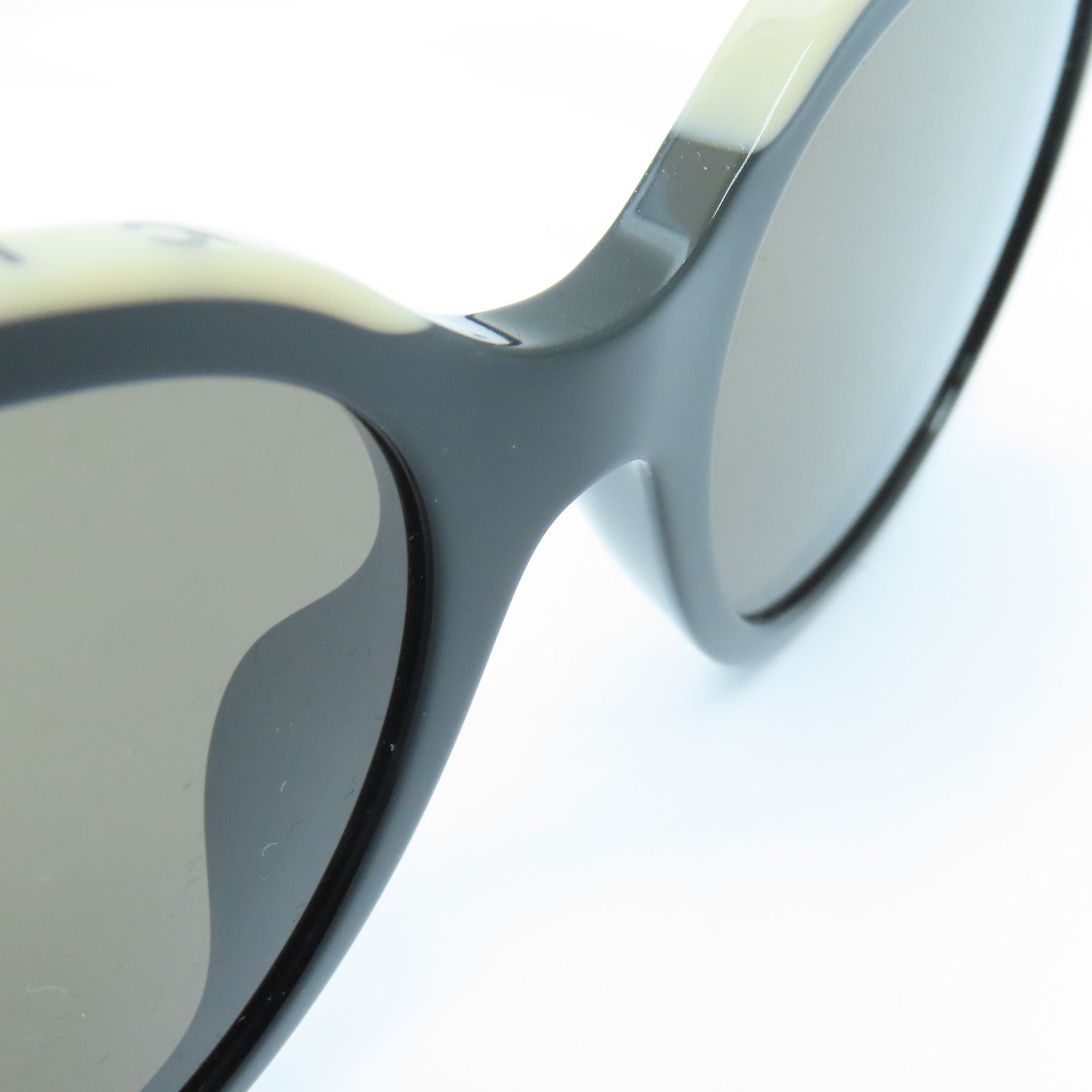 CHANEL PVC Sunglasses太陽眼鏡黑色/白色