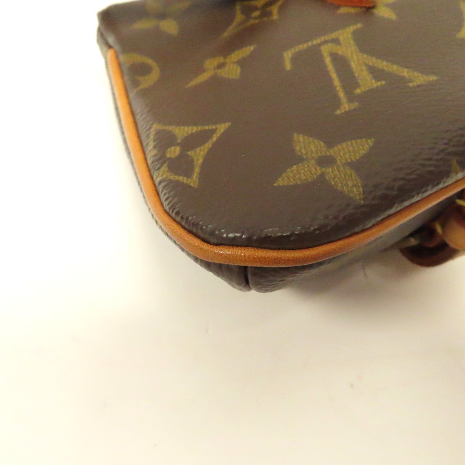 LOUIS VUITTON Monogram Pochette Marelle Bum金扣啡色