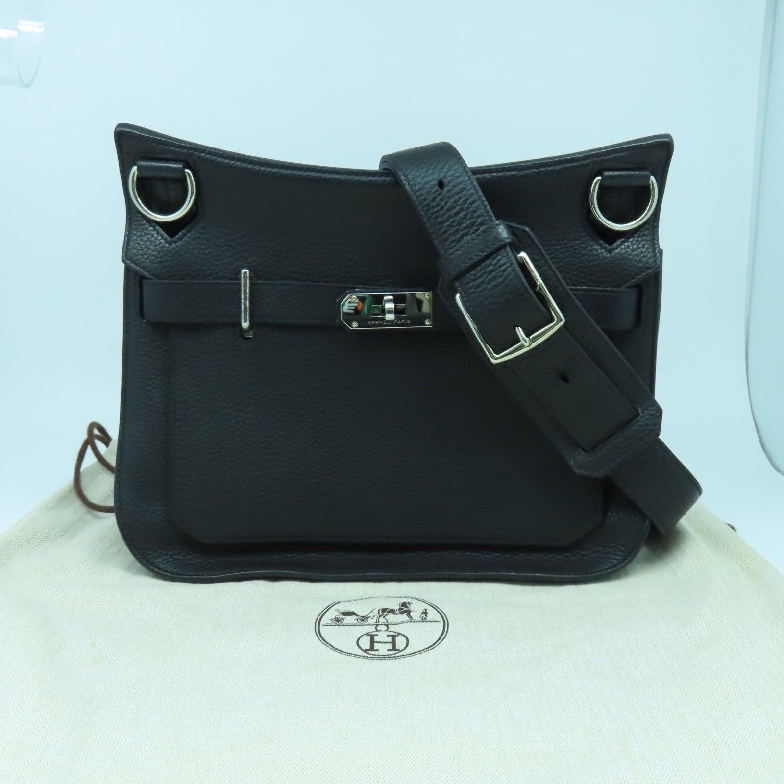 HERMES Clemence皮革Jypsiere 31銀扣肩背袋Noir黑色