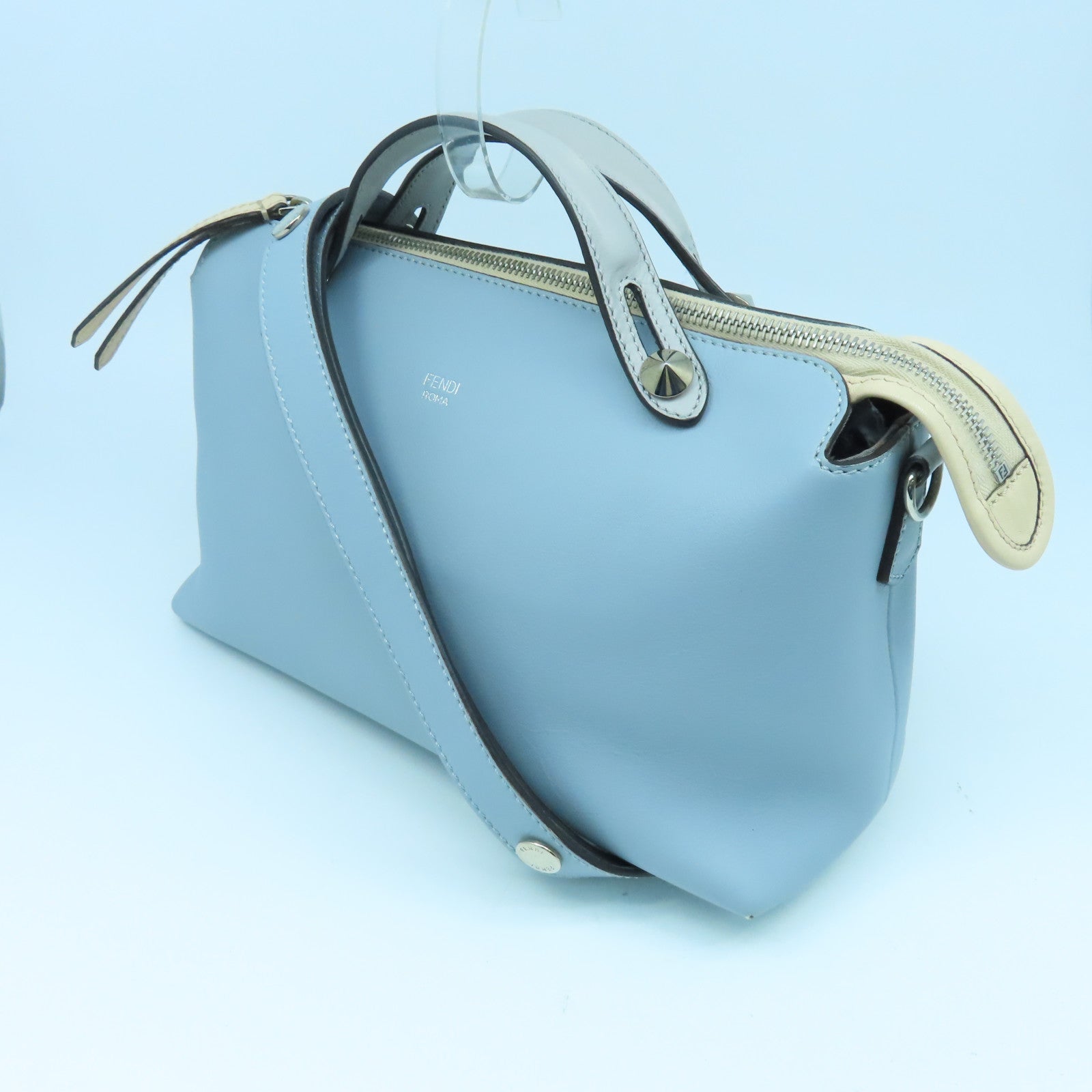 FENDI 牛皮皮革By The Way銀扣手挽肩背兩用袋淺藍色