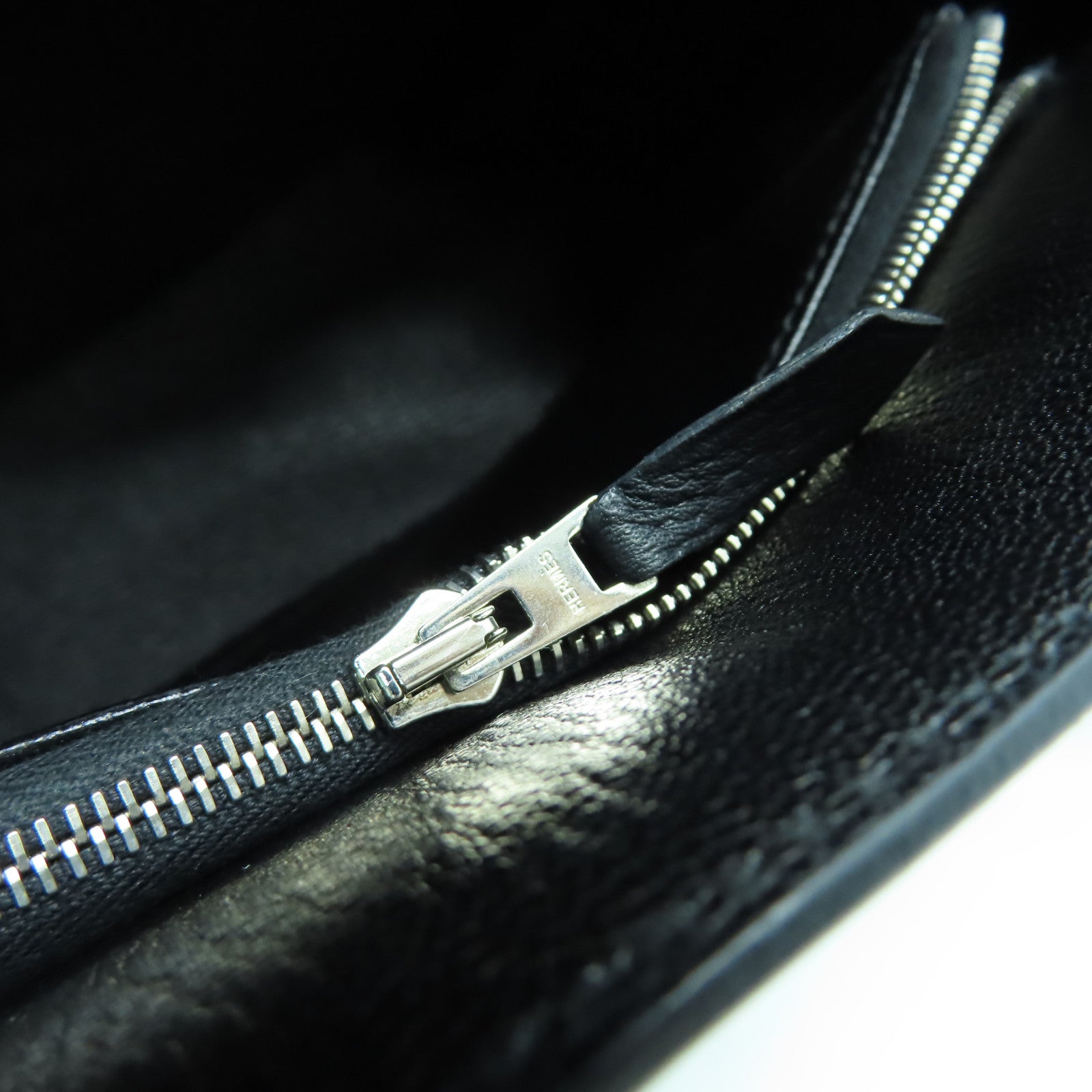 HERMES Clemence皮革Jypsiere 31銀扣肩背袋Noir黑色