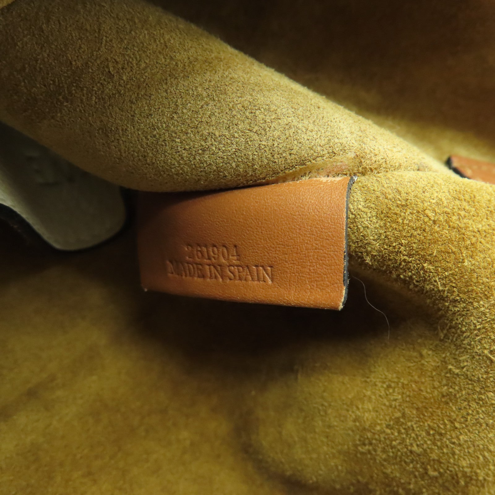 LOEWE 牛皮皮革Shoulder Bag銀扣手挽肩背兩用袋白色