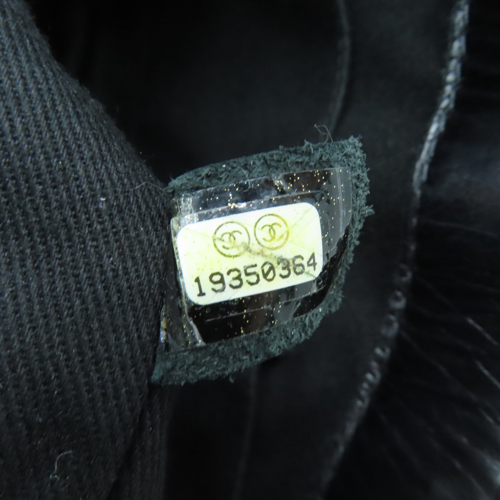 CHANEL 【激减优惠】Agedcalf皮革Shoulder Bag肩背袋黑色