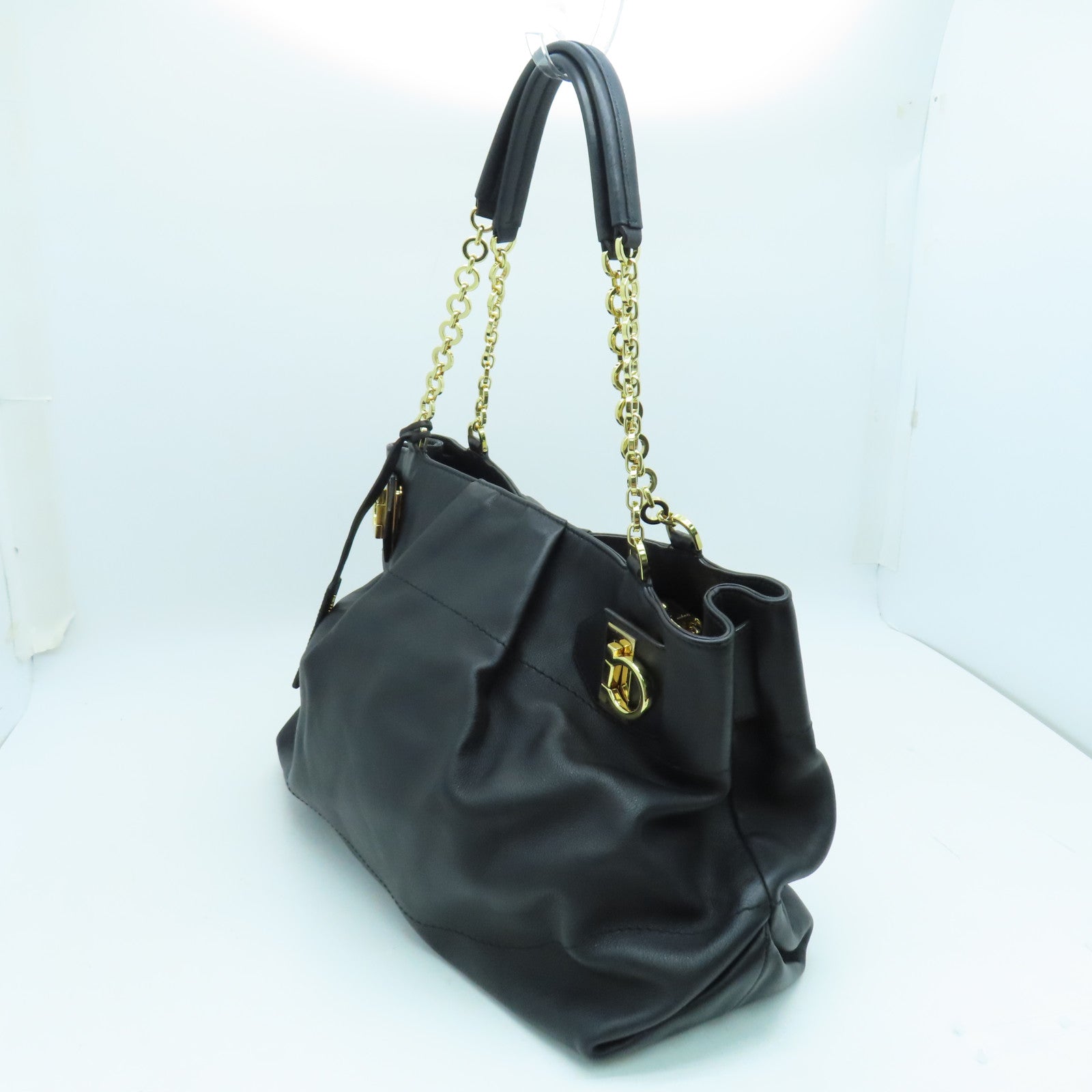 Salvatore Ferragamo 牛皮皮革Shoulder Bag金扣肩背袋黑色