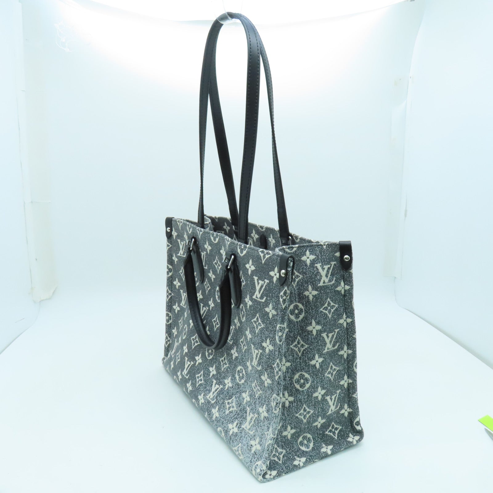 LOUIS VUITTON Monogram Jacqaurd Denim Onthego MM銀扣手挽肩背兩用袋黑色