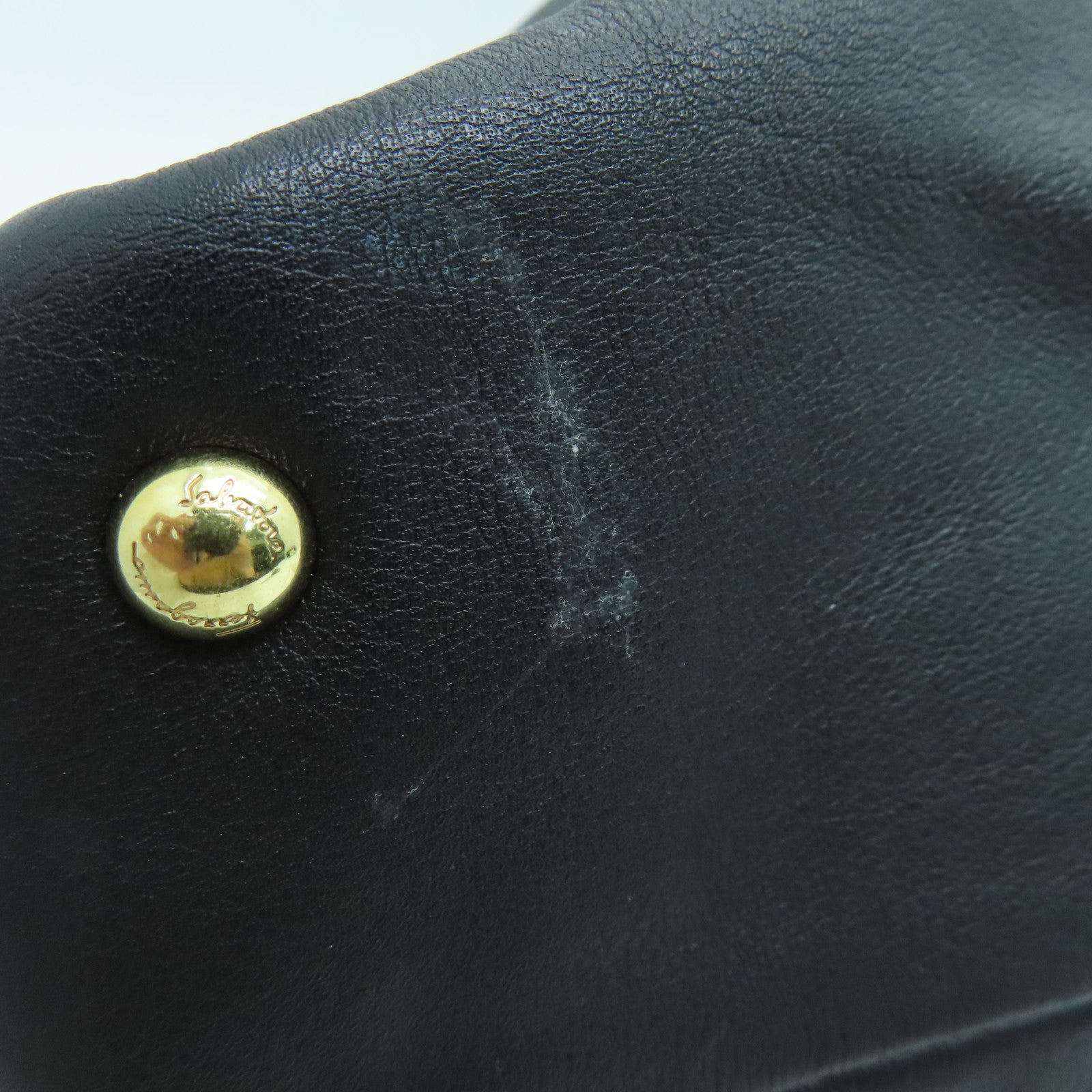 Salvatore Ferragamo 牛皮皮革Shoulder Bag金扣肩背袋黑色