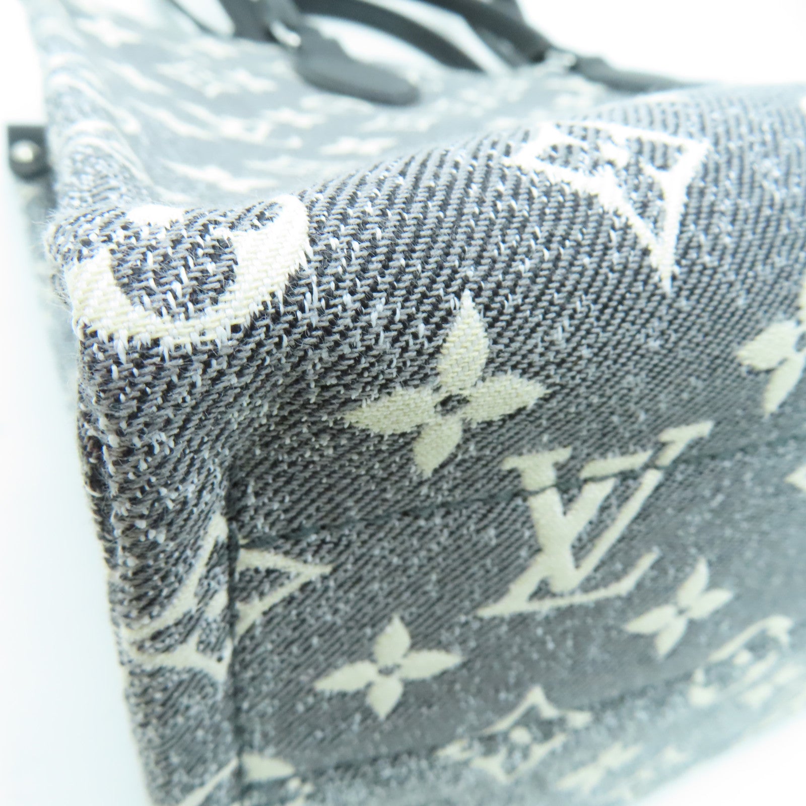 LOUIS VUITTON Monogram Jacqaurd Denim Onthego MM銀扣手挽肩背兩用袋黑色