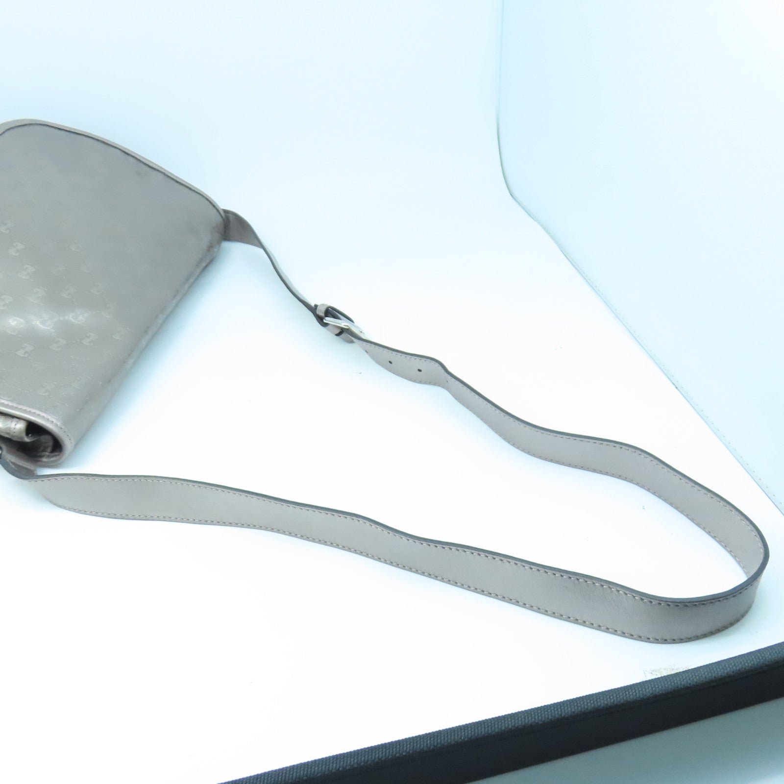 GUCCI coated canvas Shoulder Bag silver buckle shoulder bag light brown