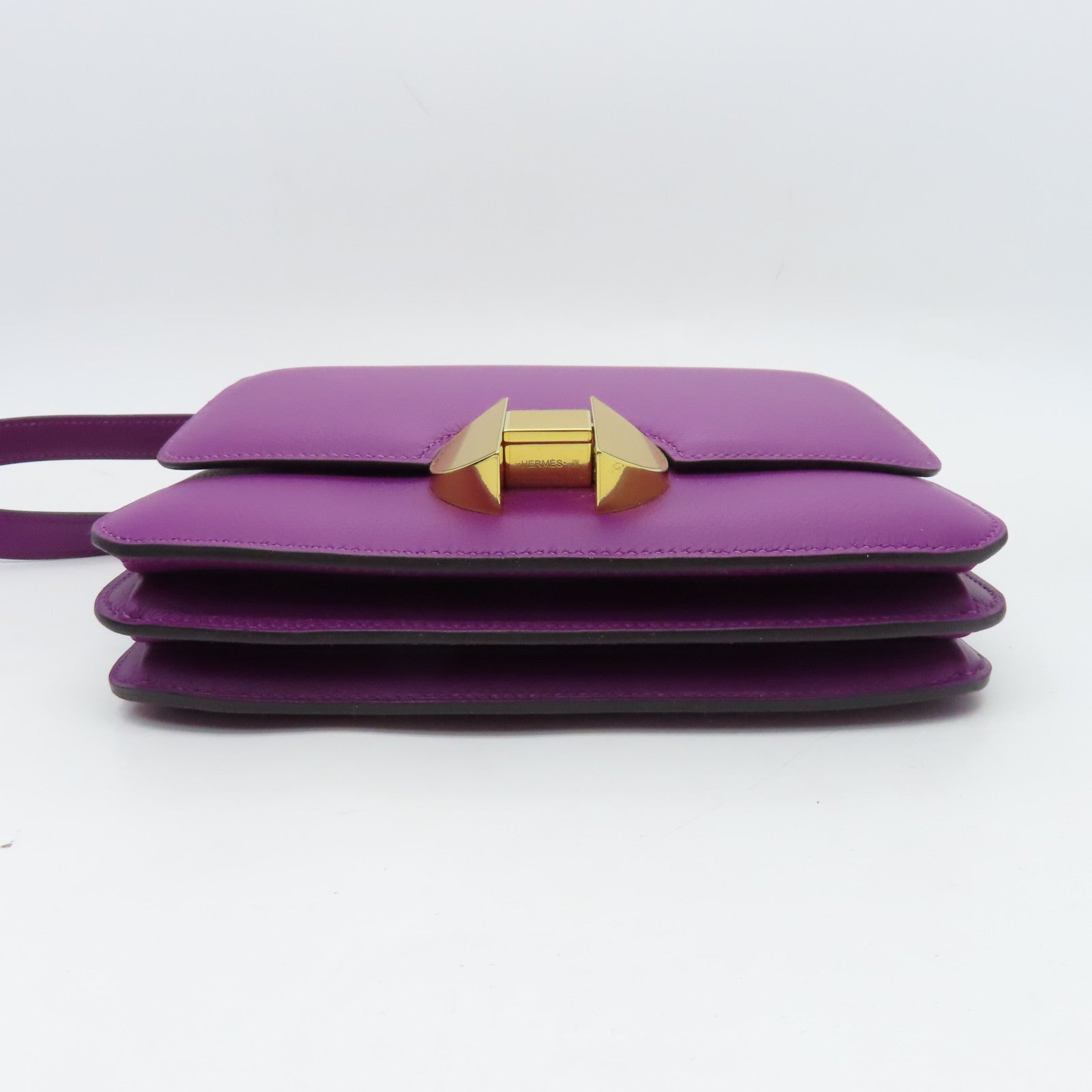 HERMES Evercolor Leather 2002-20 Gold Buckle Shoulder Bag Purple