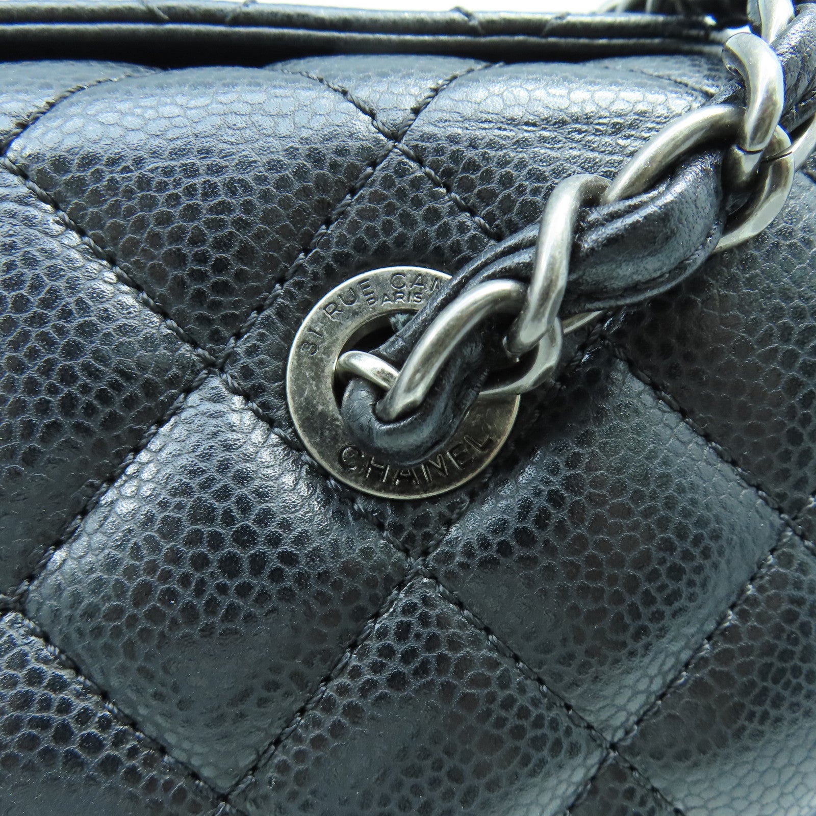 CHANEL 菱格Caviar皮革Chain Shoulder銀扣鏈帶肩背袋黑色