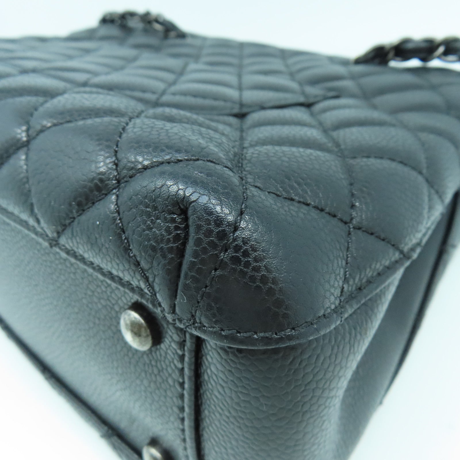CHANEL 菱格Caviar皮革Chain Shoulder銀扣鏈帶肩背袋黑色