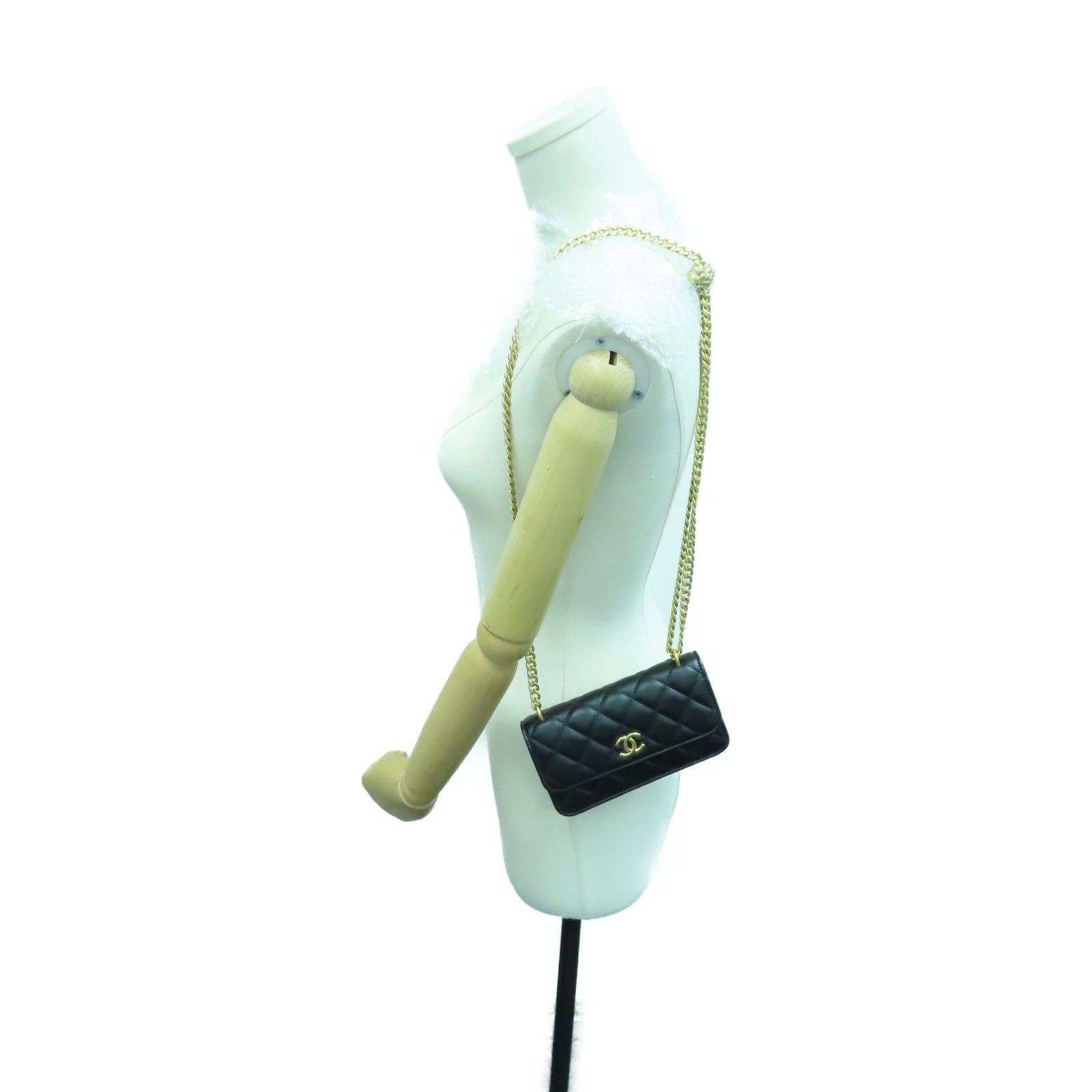 CHANEL 菱格羊皮皮革Chain Shoulder银扣链带肩背袋黑色