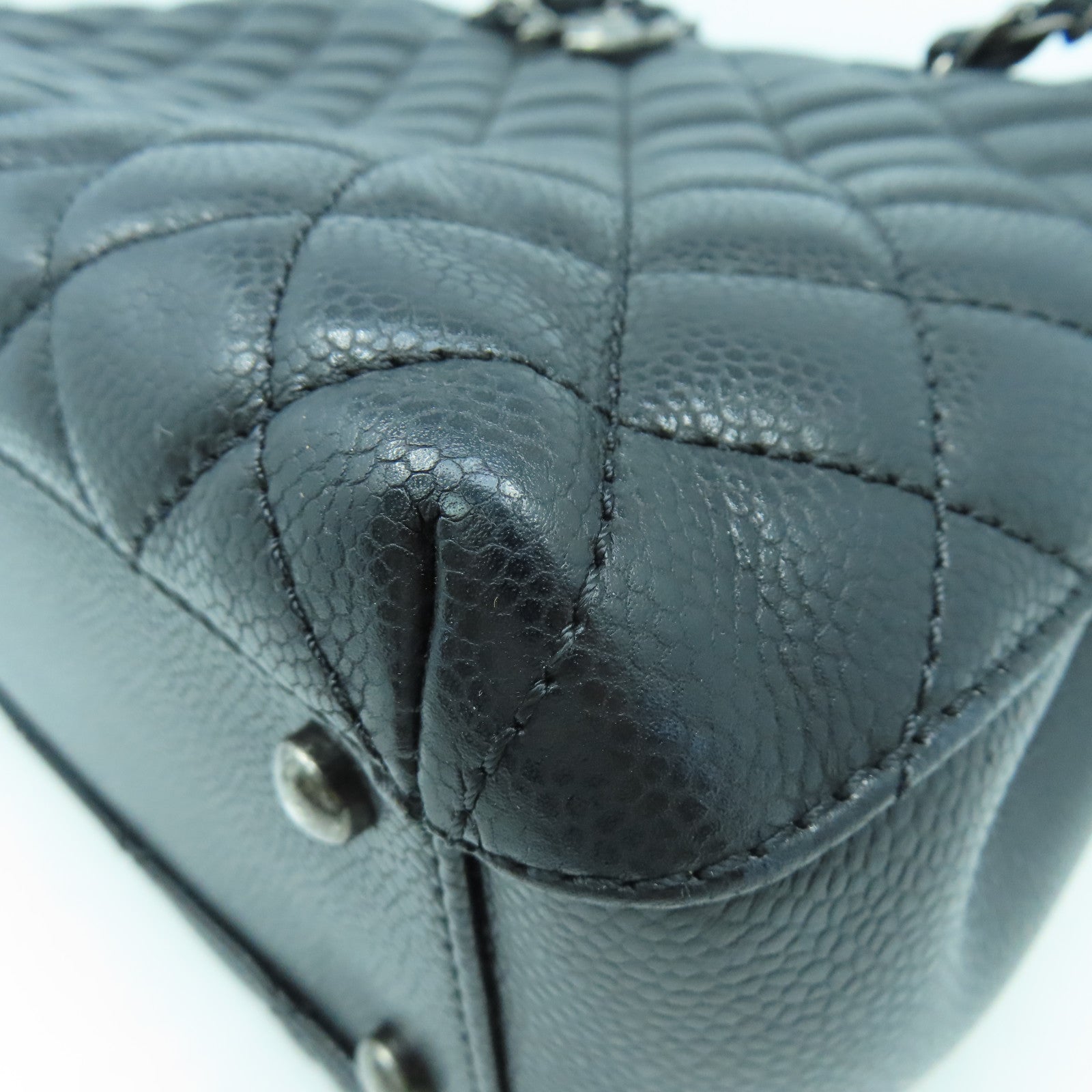 CHANEL 菱格Caviar皮革Chain Shoulder銀扣鏈帶肩背袋黑色