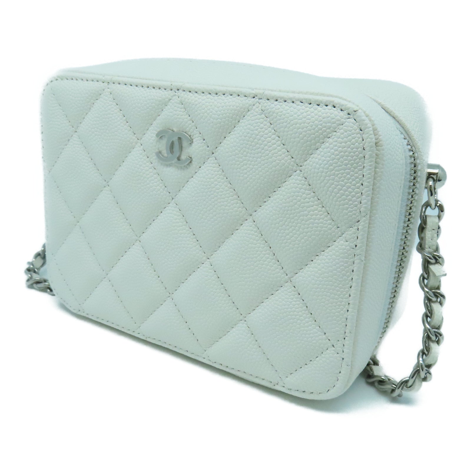 CHANEL 菱格Caviar皮革Camera Bag银扣肩背袋白色