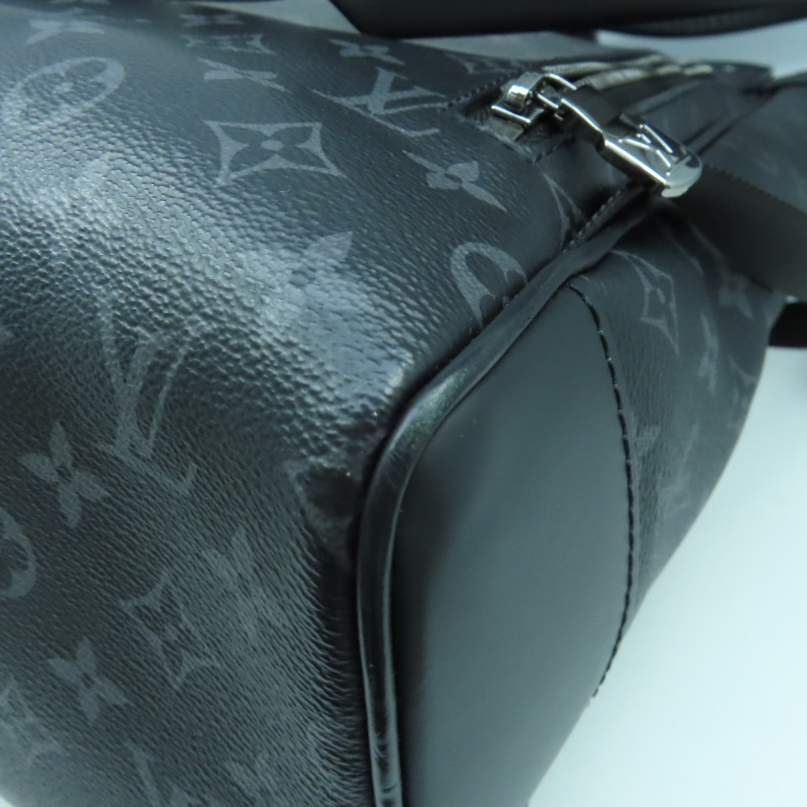 LOUIS VUITTON Monogram Eclipse Steamer銀扣背包黑色/灰色