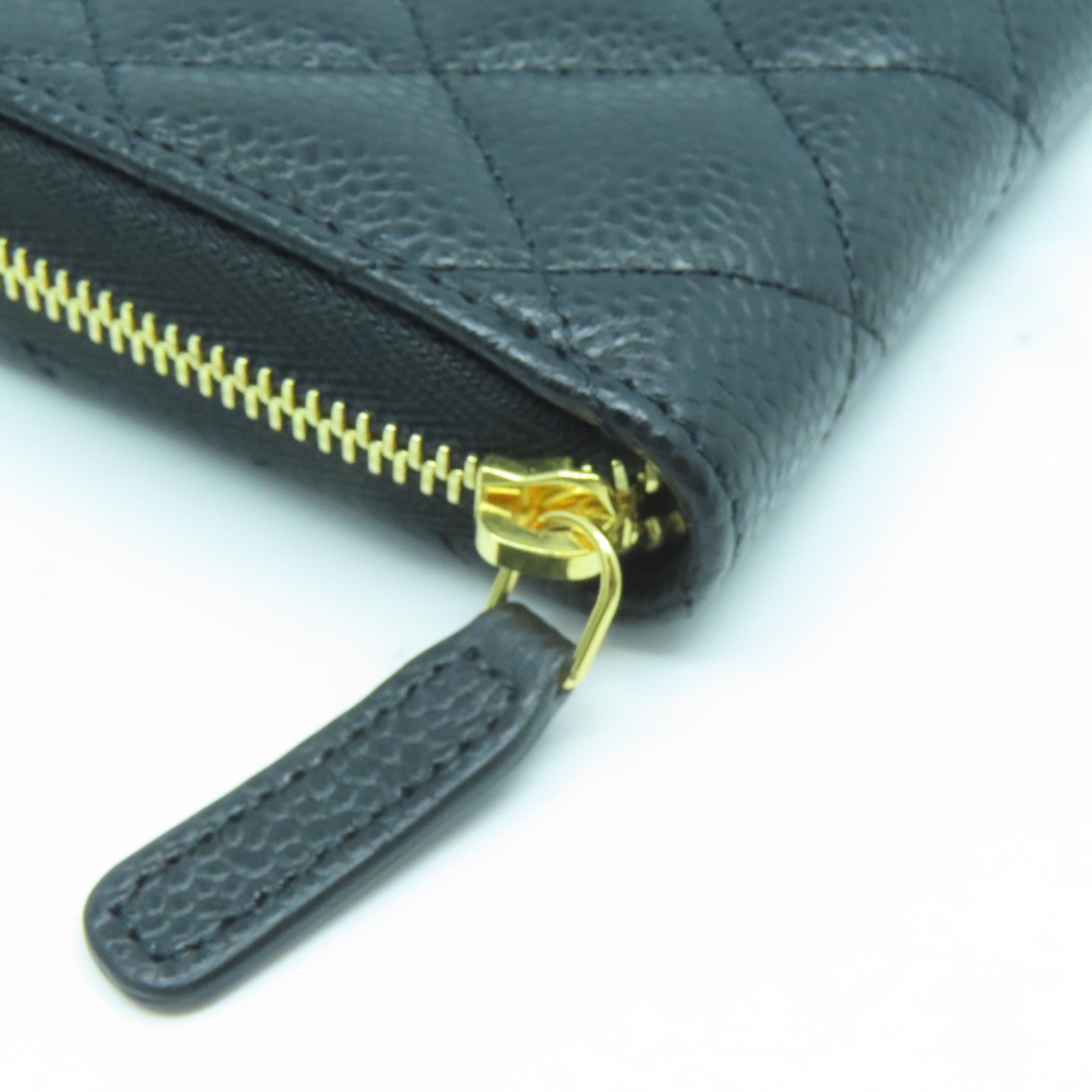 CHANEL 菱格Caviar皮革Card Case金扣卡片套黑色