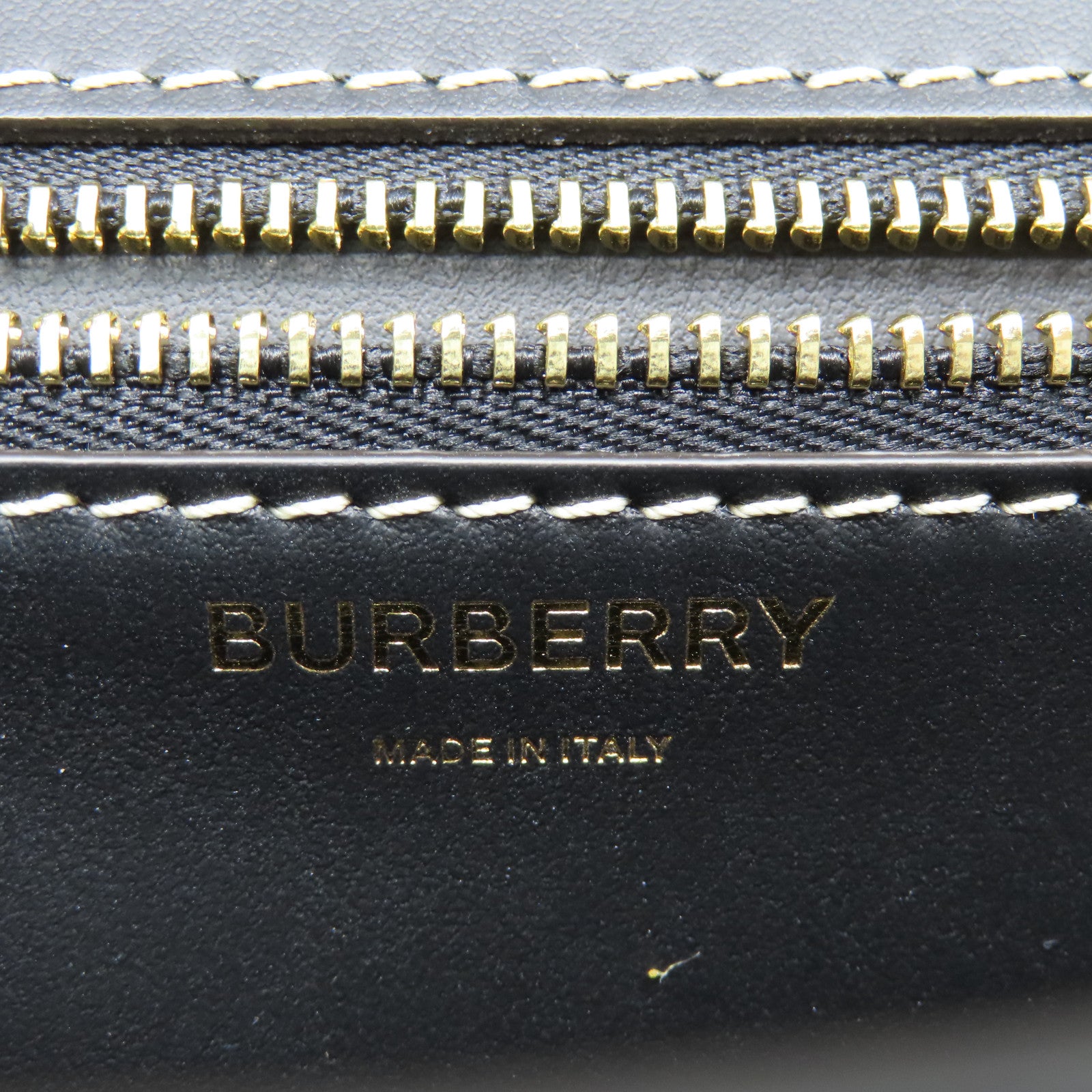 BURBERRY帆布/牛皮皮革Shoulder Bag金扣肩背袋白色/黑色/棕色