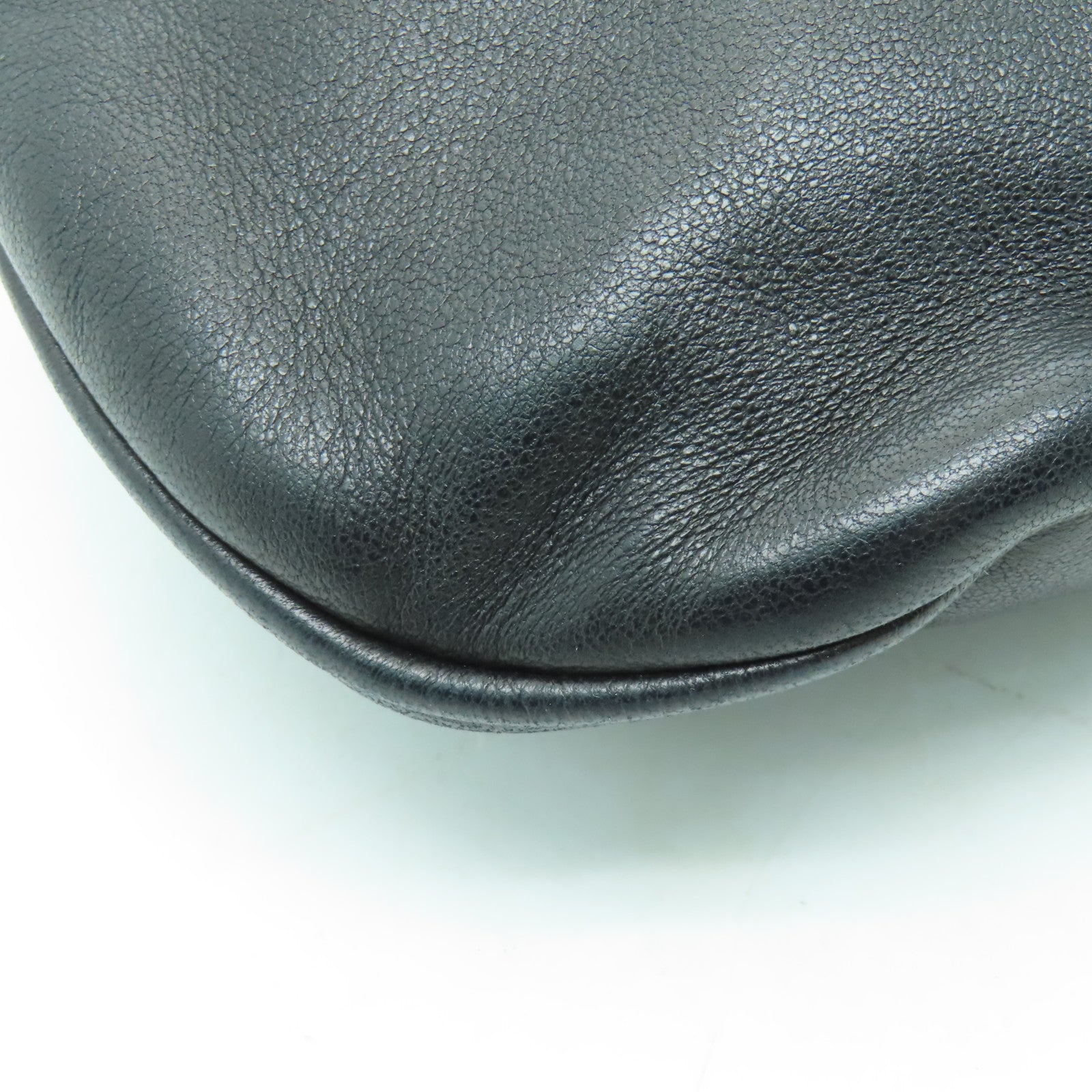 CHANEL 羊皮皮革Chain Shoulder金扣鏈帶肩背袋黑色