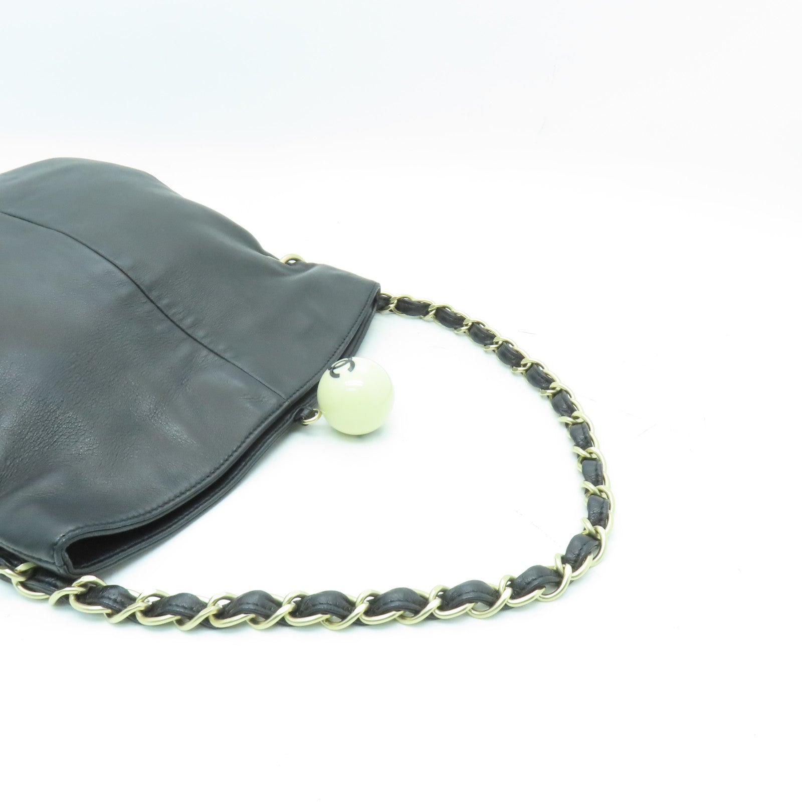 CHANEL 羊皮皮革Chain Shoulder金扣鏈帶肩背袋黑色