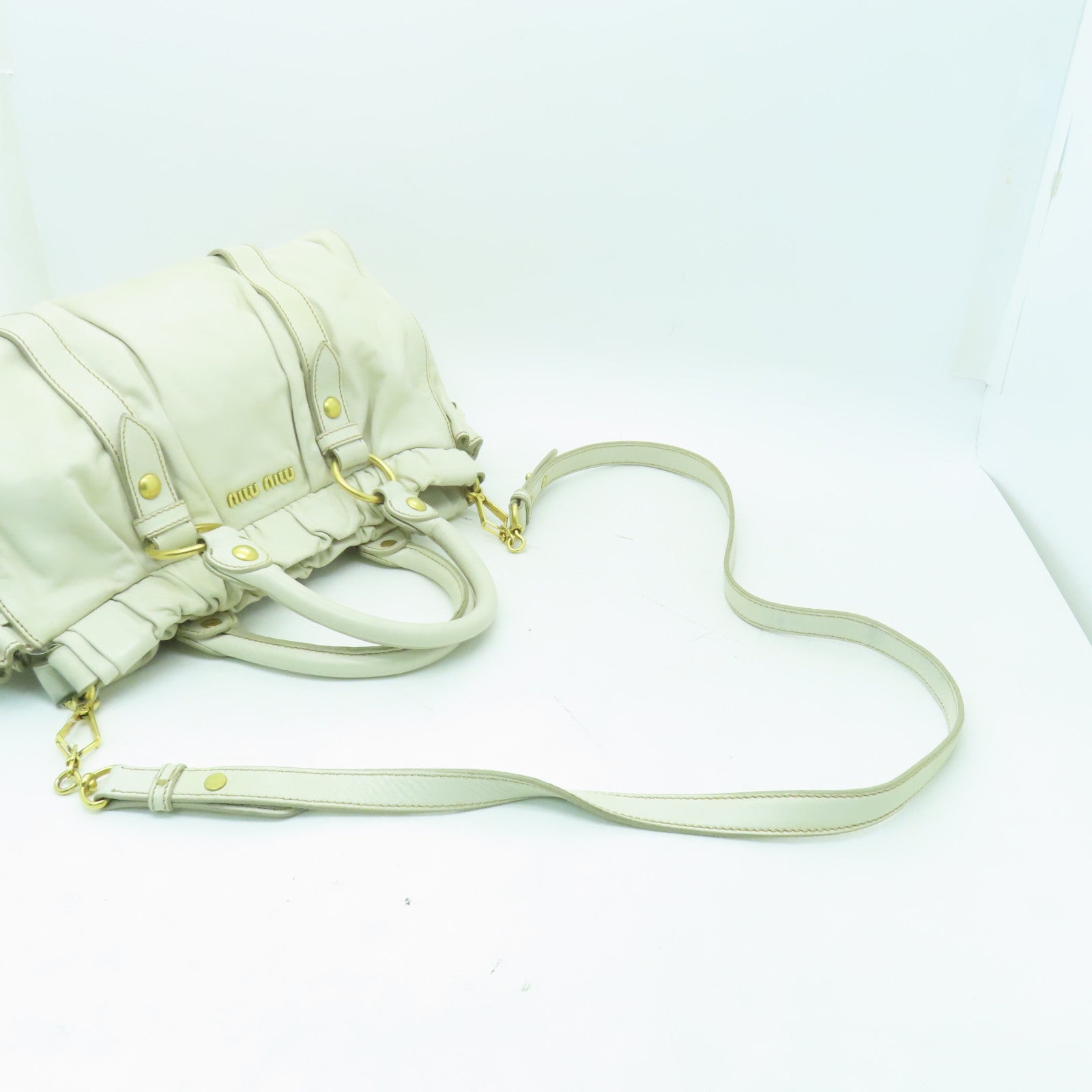 Miu Miu 牛皮皮革2 Way Shoulder金扣手挽肩背兩用袋白色