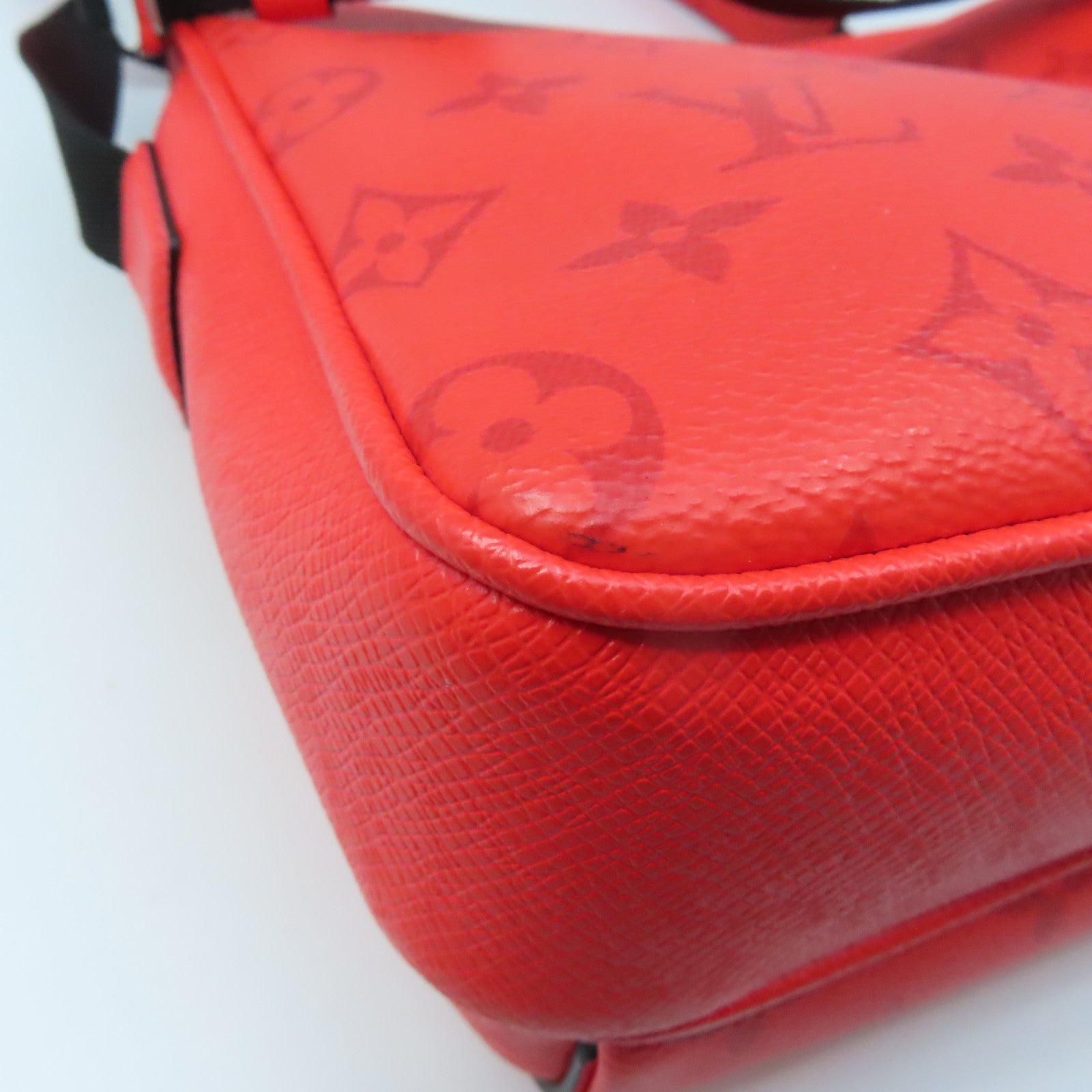 LOUIS VUITTON Monogram Outdoor Messenger銀扣肩背袋紅色