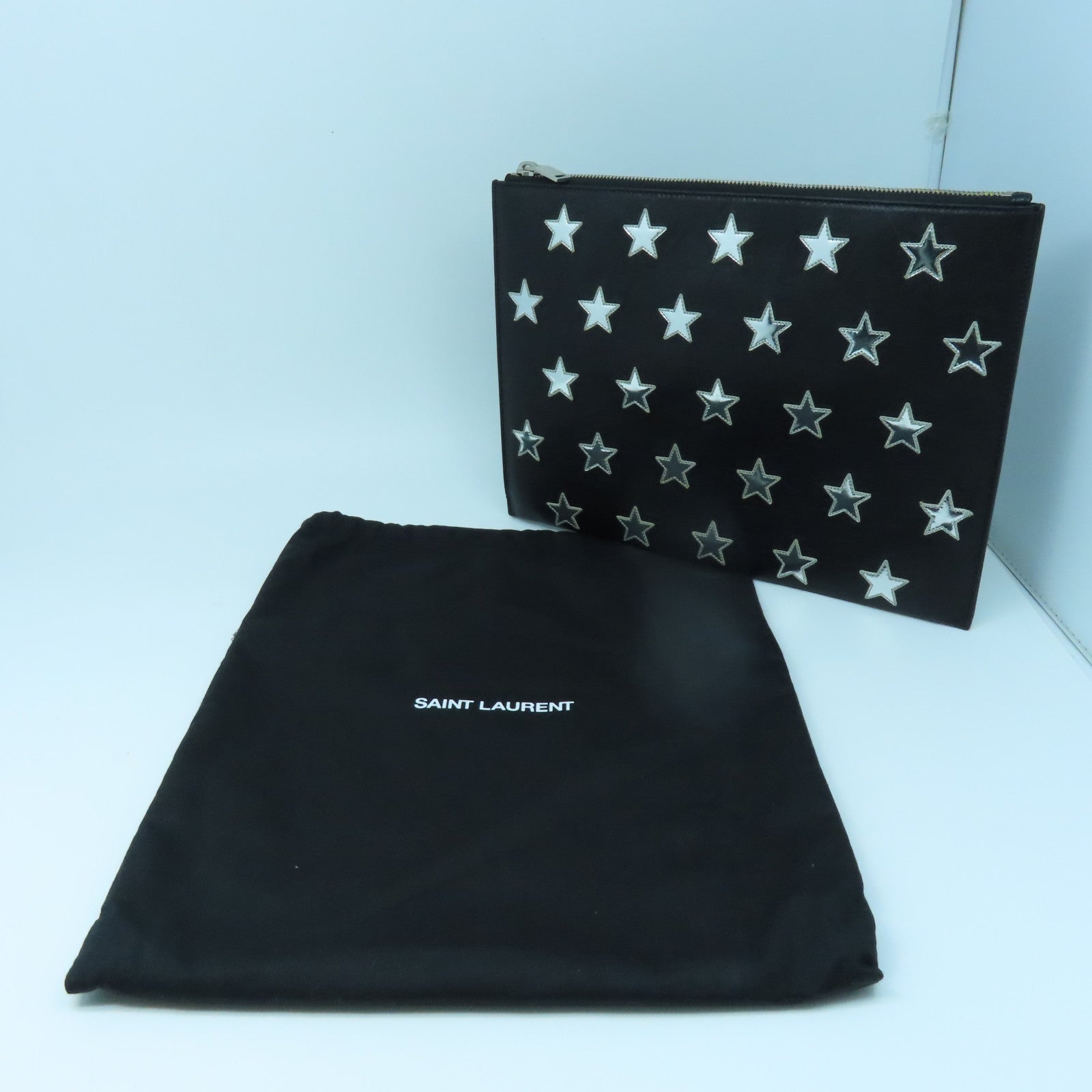 SAINT LAURENT 牛皮皮革Pouch銀扣手拿包黑色