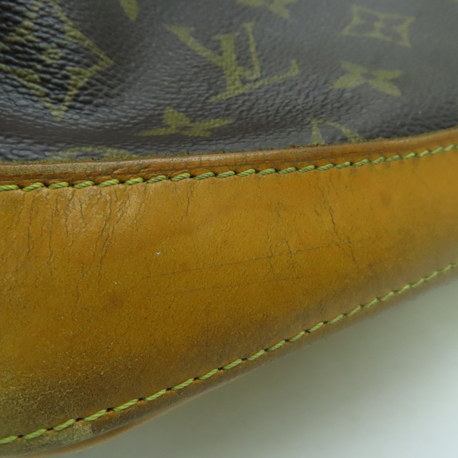 LOUIS VUITTON Monogram Lockit Horizontal gold buckle handle bag brown