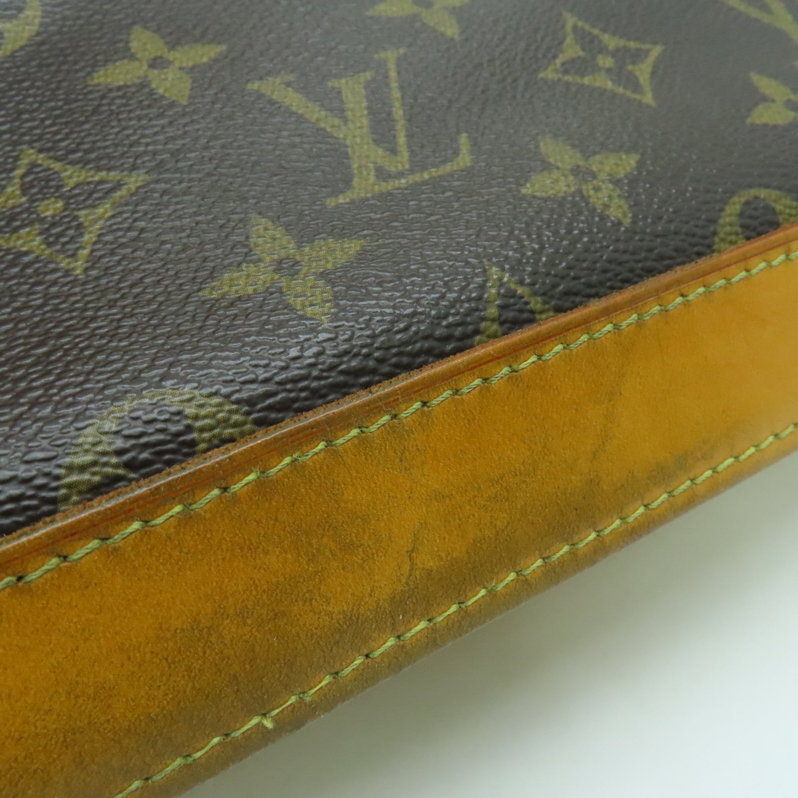 LOUIS VUITTON Monogram Lockit Horizontal gold buckle handle bag brown