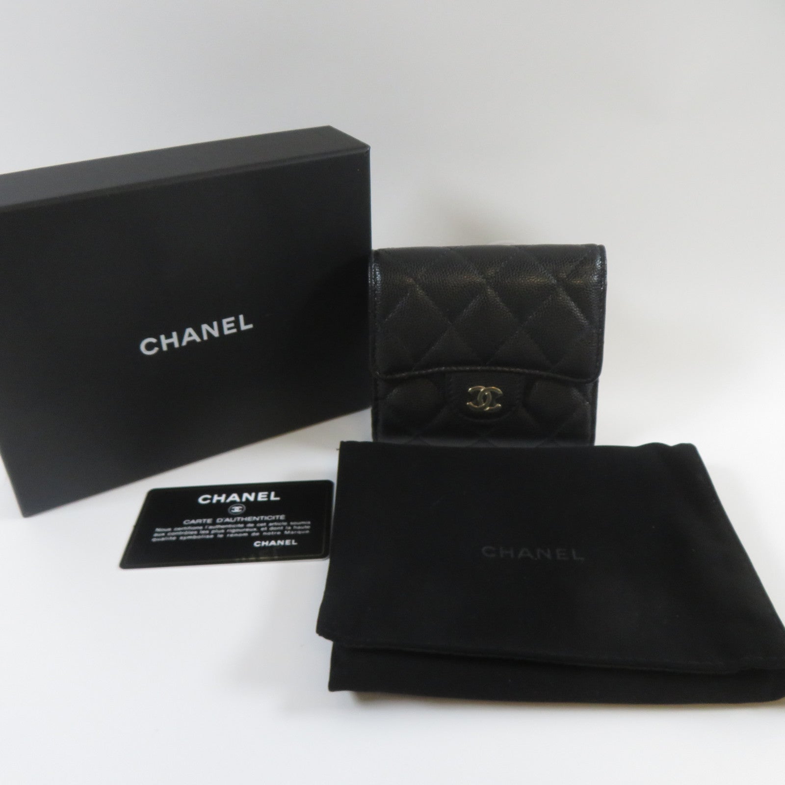 CHANEL 菱格Caviar皮革Wallet金扣錢包黑色