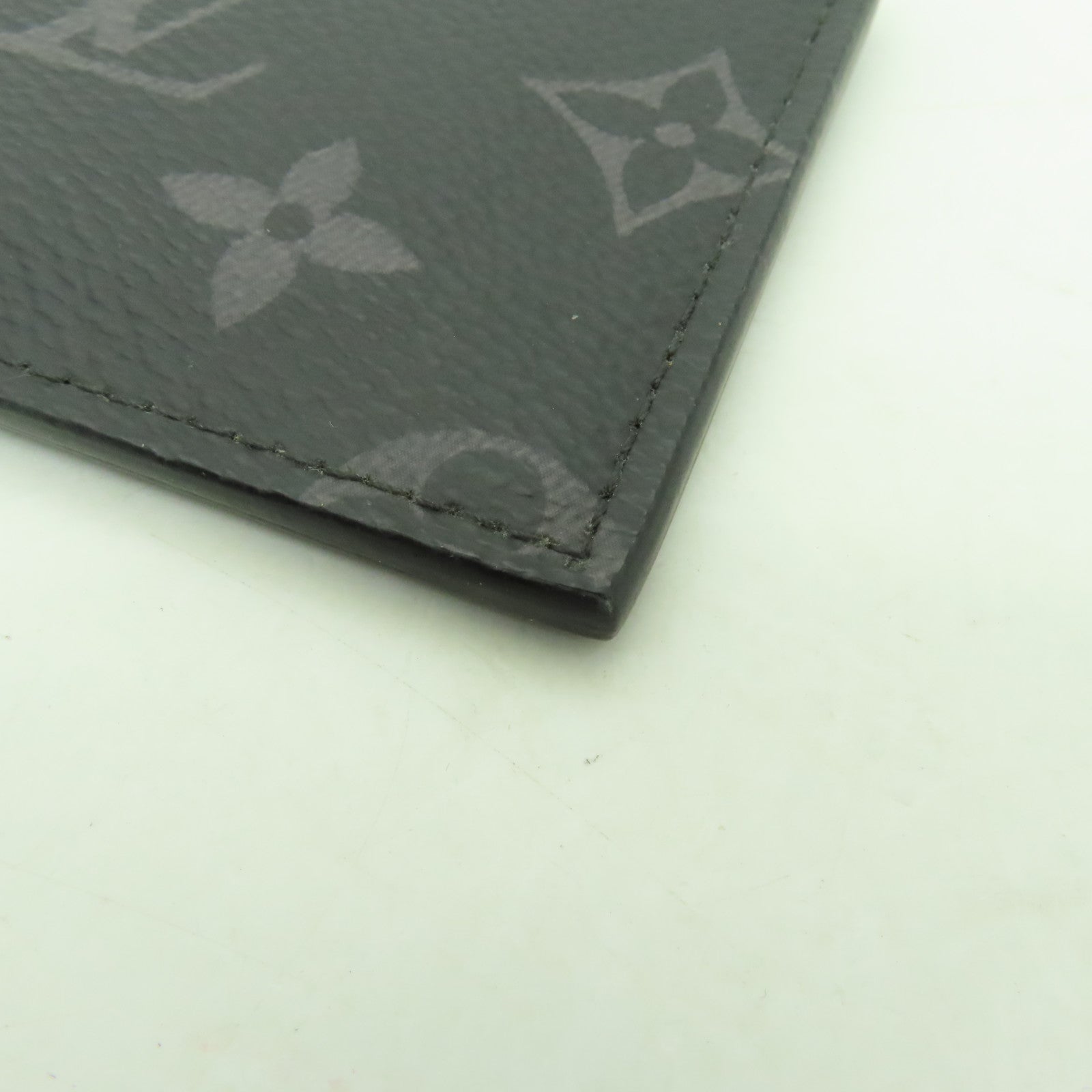 LOUIS VUITTON Monogram Eclipse Card Case銀扣卡片套黒色/灰色
