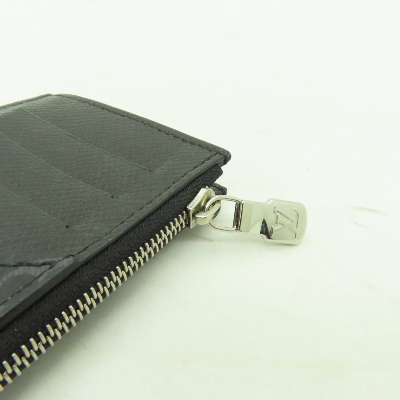 LOUIS VUITTON Monogram Eclipse Card Case銀扣卡片套黒色/灰色