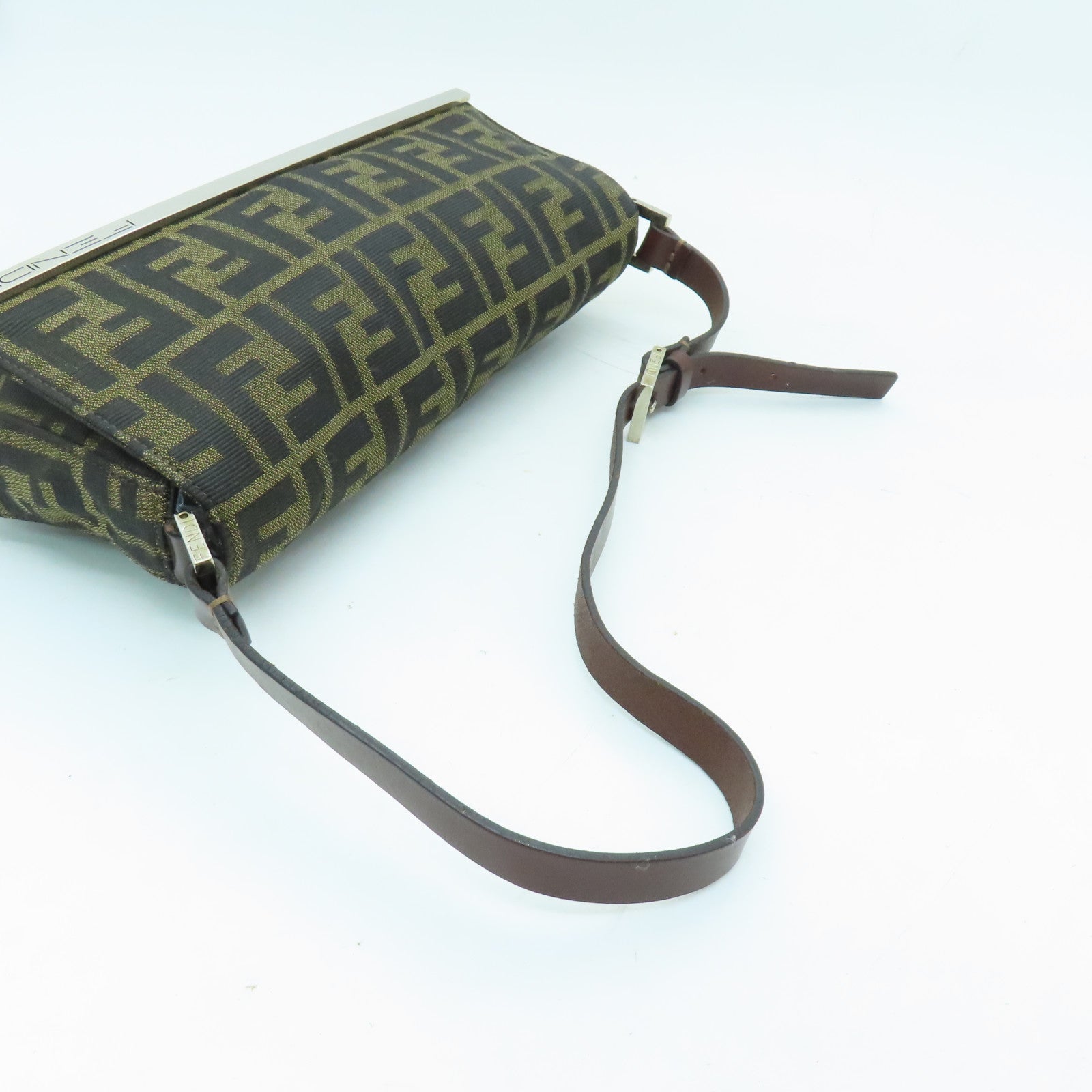 FENDI 帆布Shoulder Bag銀扣肩背袋棕色