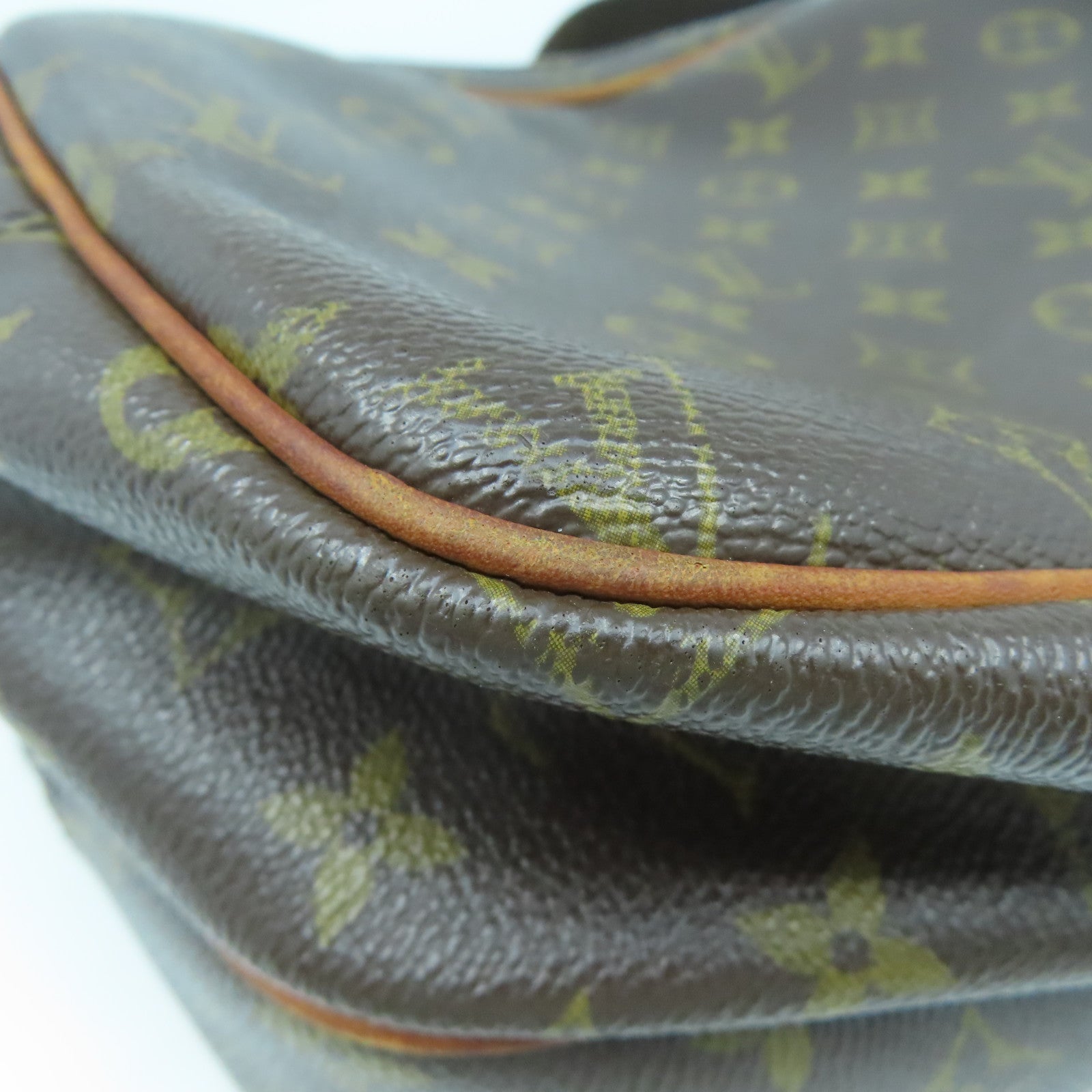 LOUIS VUITTON Monogram Reporter金扣肩背袋啡色