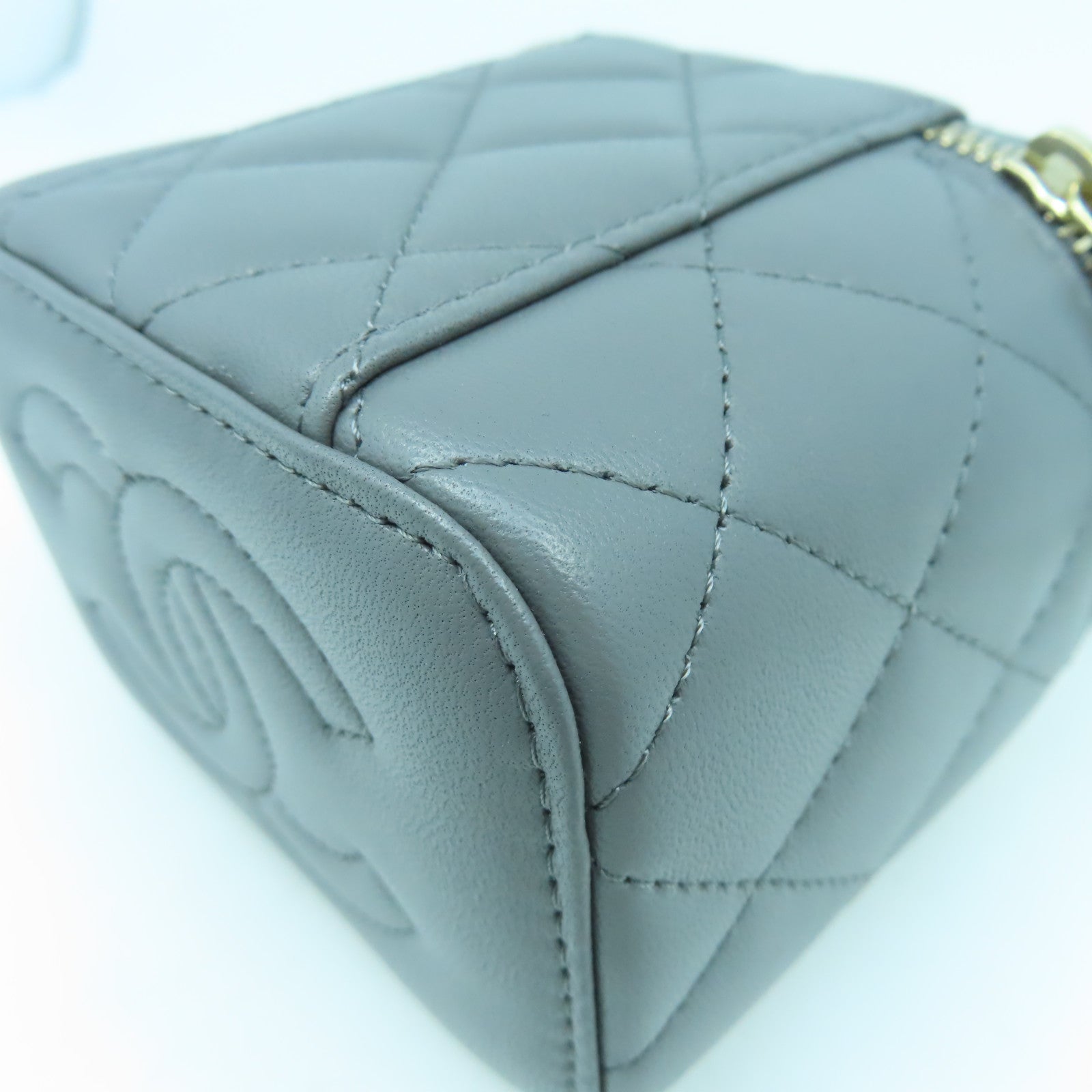 CHANEL 菱格羊皮皮革Vanity With Chain金扣手挽肩背兩用袋灰色