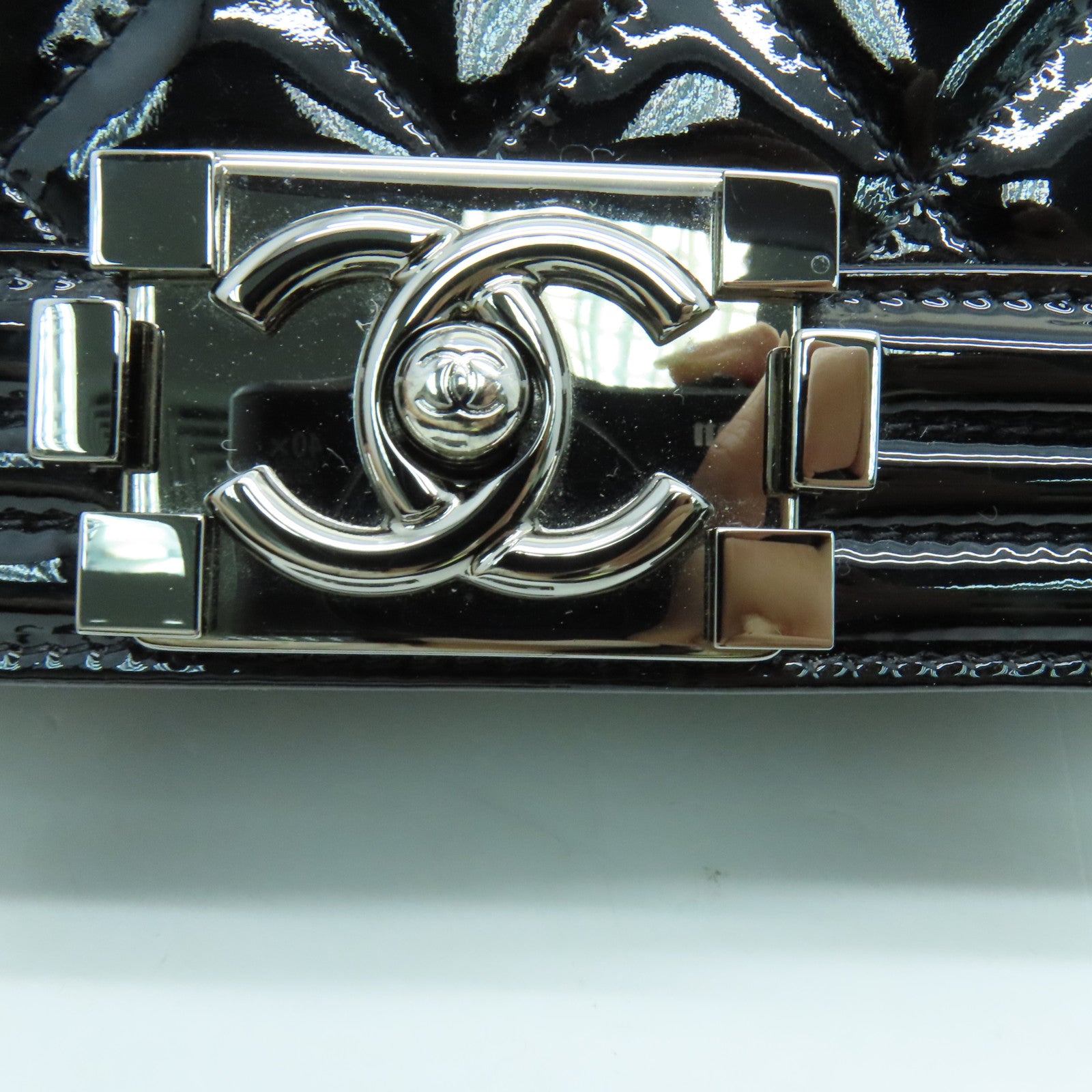 CHANEL 漆皮皮革Chain Shoulder銀扣鏈帶肩背袋黑色