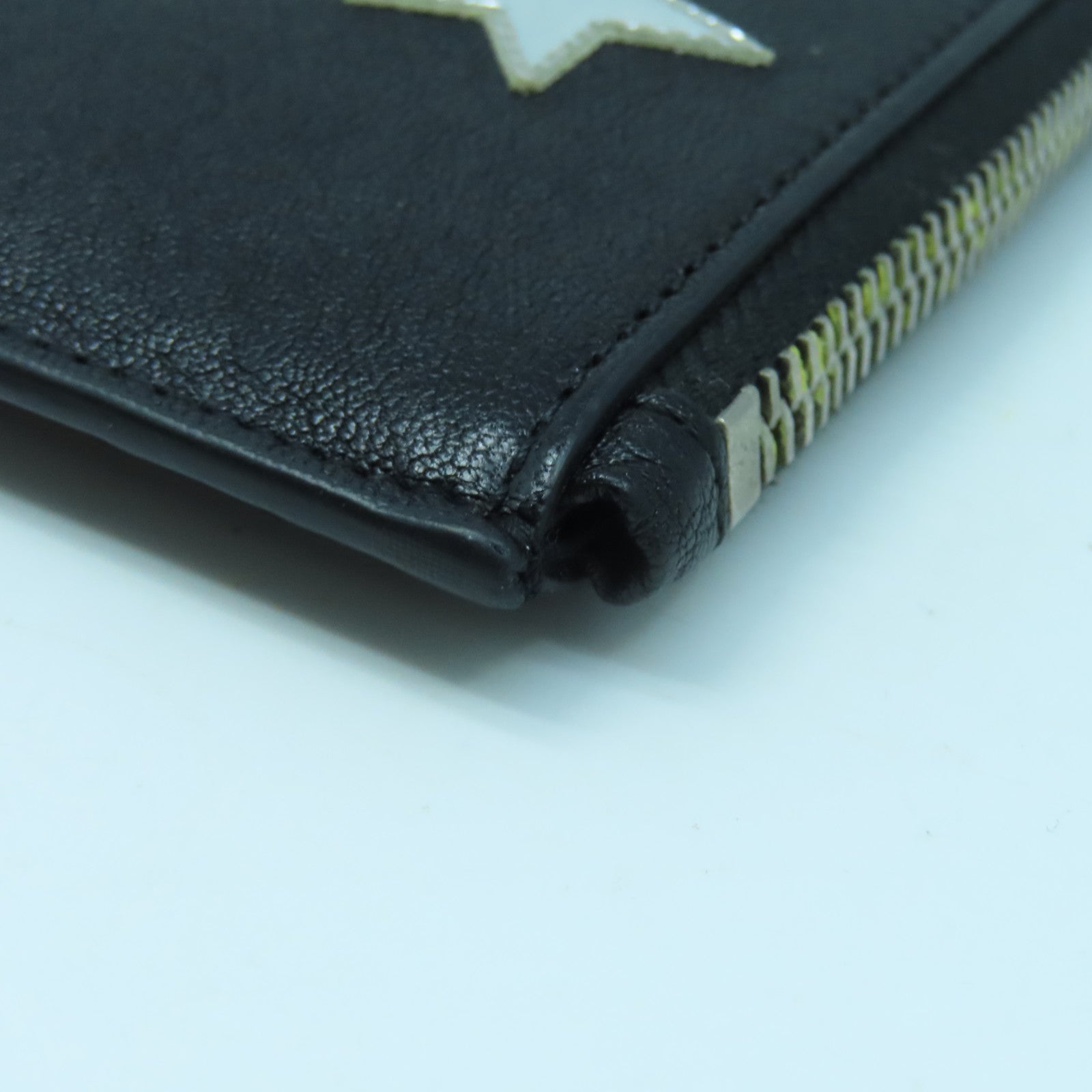 SAINT LAURENT 牛皮皮革Pouch銀扣手拿包黑色