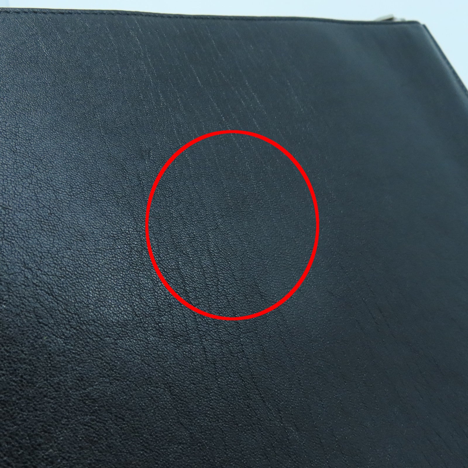 SAINT LAURENT 牛皮皮革Pouch銀扣手拿包黑色