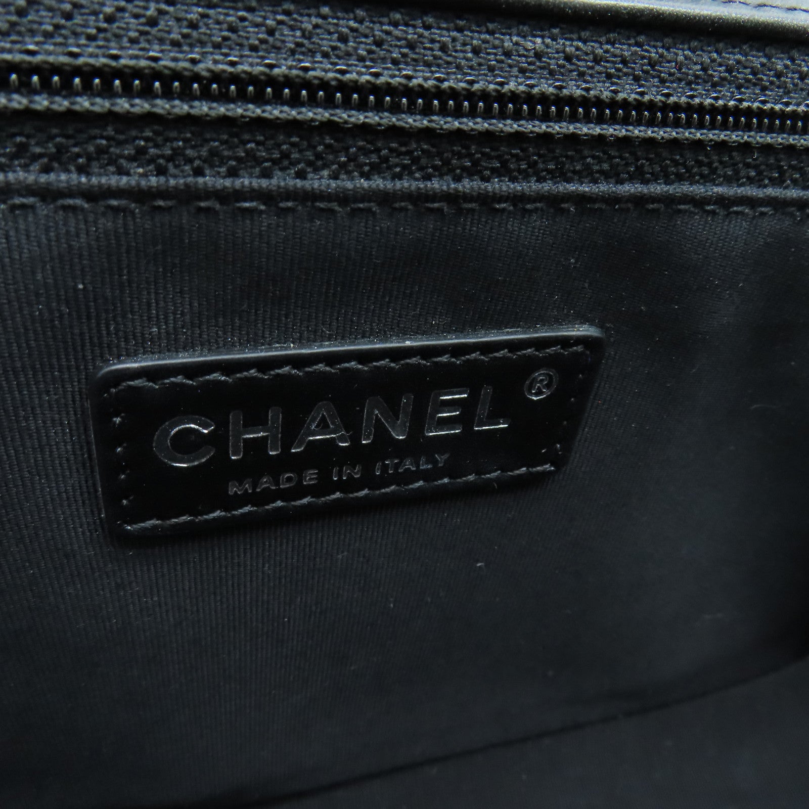 CHANEL 漆皮皮革Chain Shoulder銀扣鏈帶肩背袋黑色