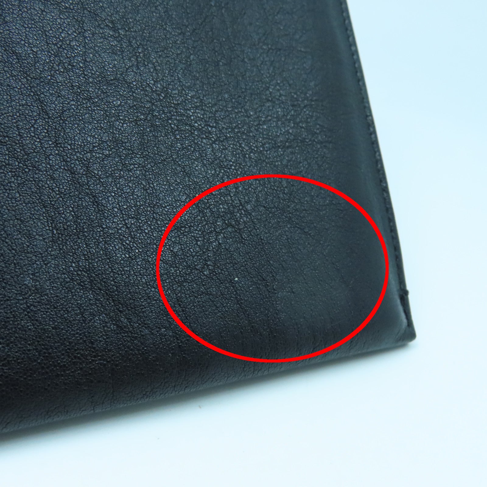 SAINT LAURENT 牛皮皮革Pouch銀扣手拿包黑色