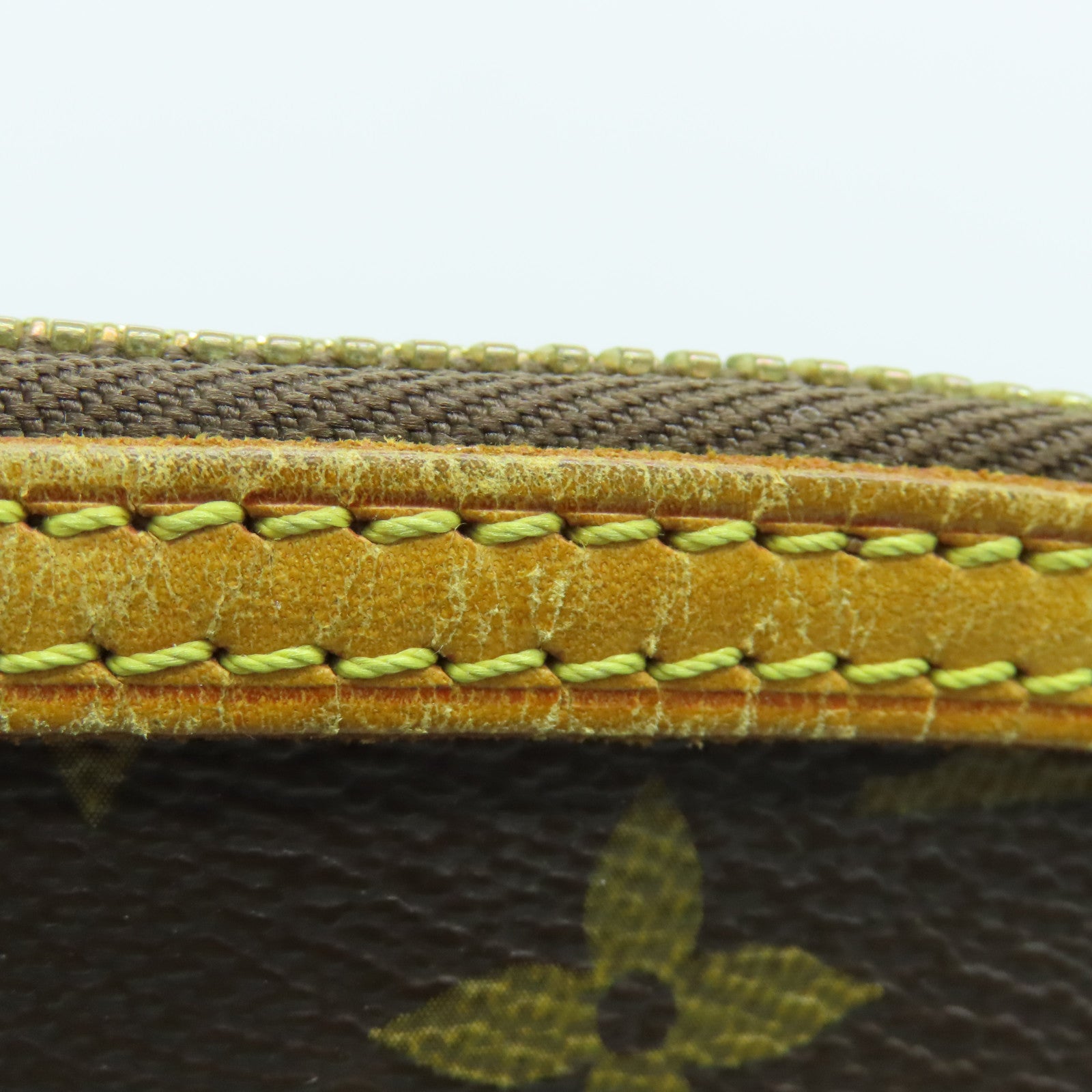 LOUIS VUITTON Monogram Lockit Horizontal gold buckle handle bag brown