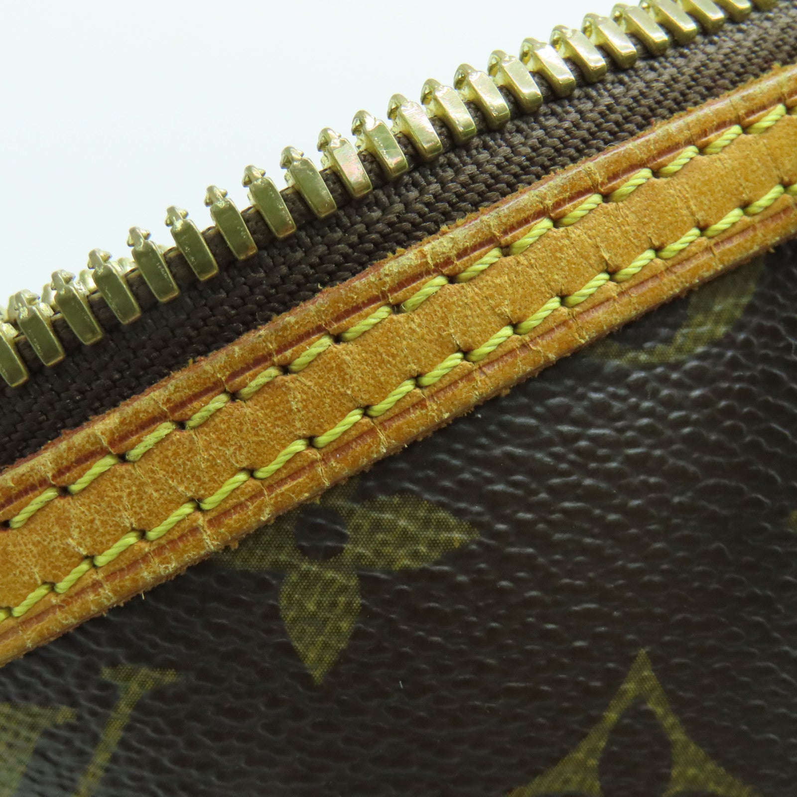 LOUIS VUITTON Monogram Lockit Horizontal gold buckle handle bag brown