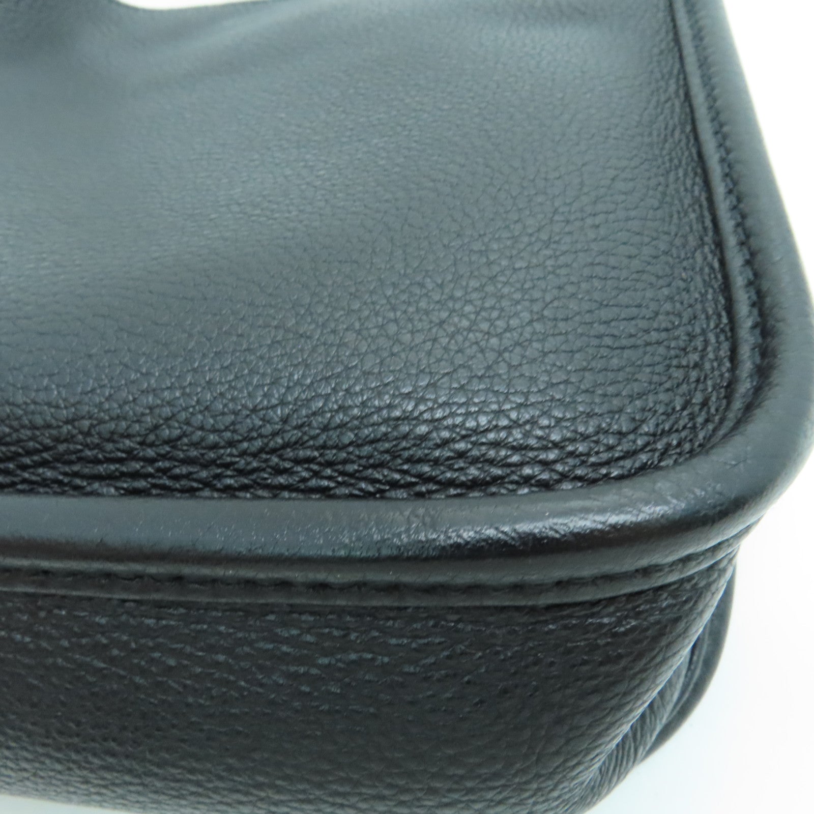 PRADA 牛皮皮革Shoulder Bag银扣肩背袋黑色