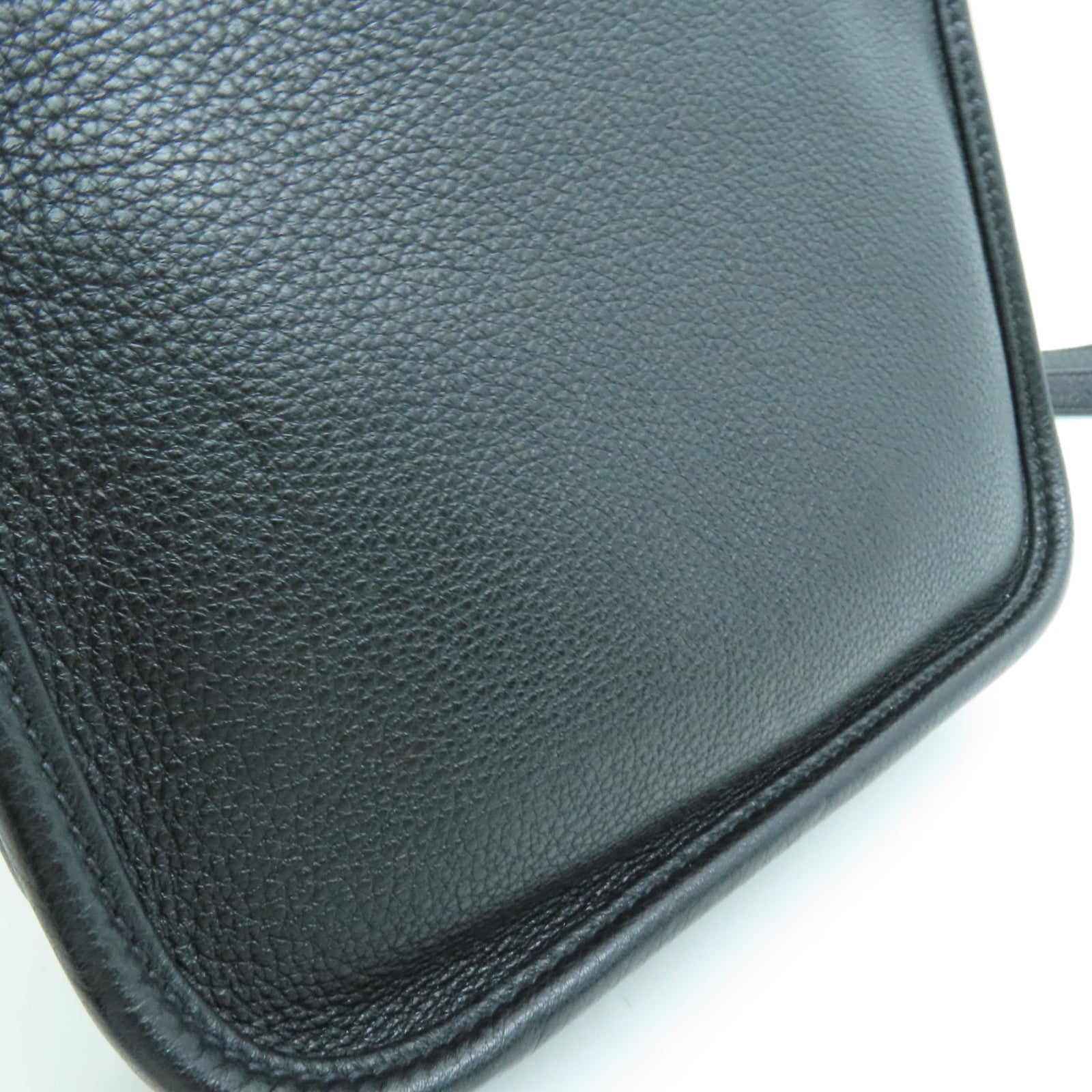 PRADA 牛皮皮革Shoulder Bag银扣肩背袋黑色