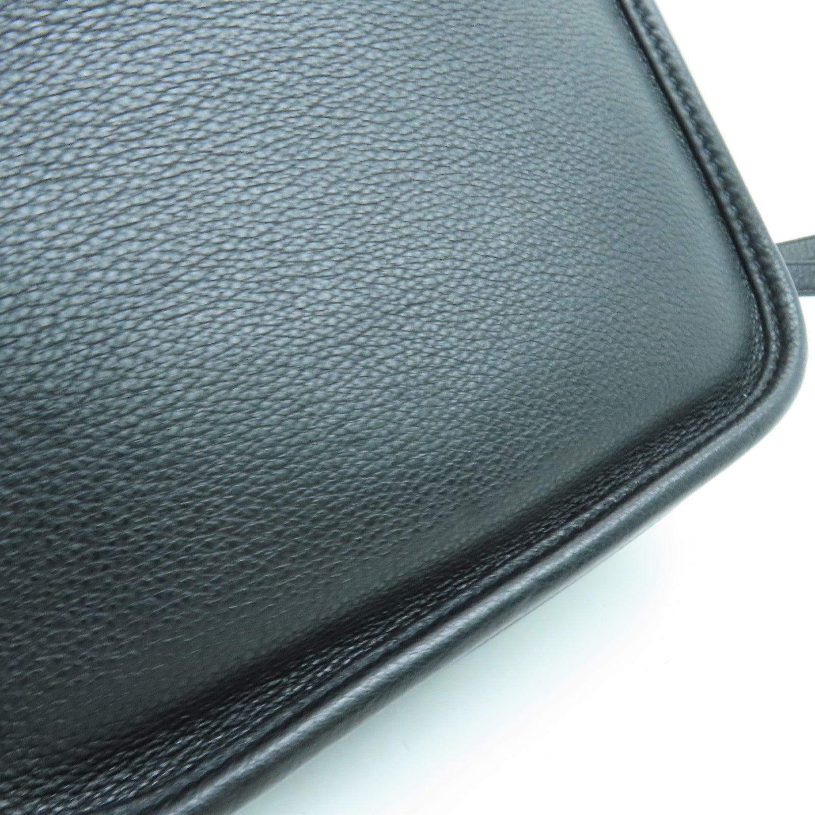 PRADA 牛皮皮革Shoulder Bag银扣肩背袋黑色