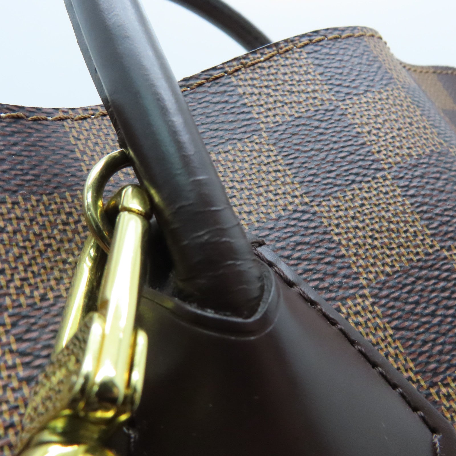 LOUIS VUITTON Damier Kensington gold buckle shoulder shoulder bag brown