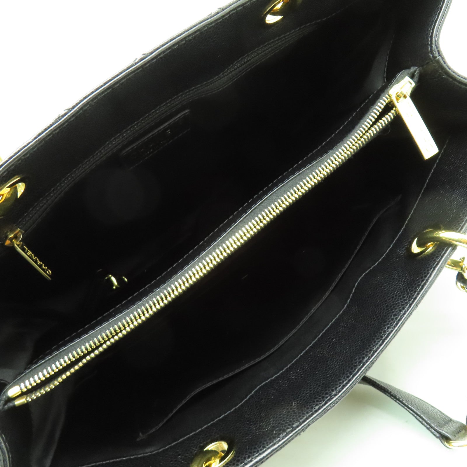 CHANEL 菱格Caviar皮革GST金扣肩背袋黑色
