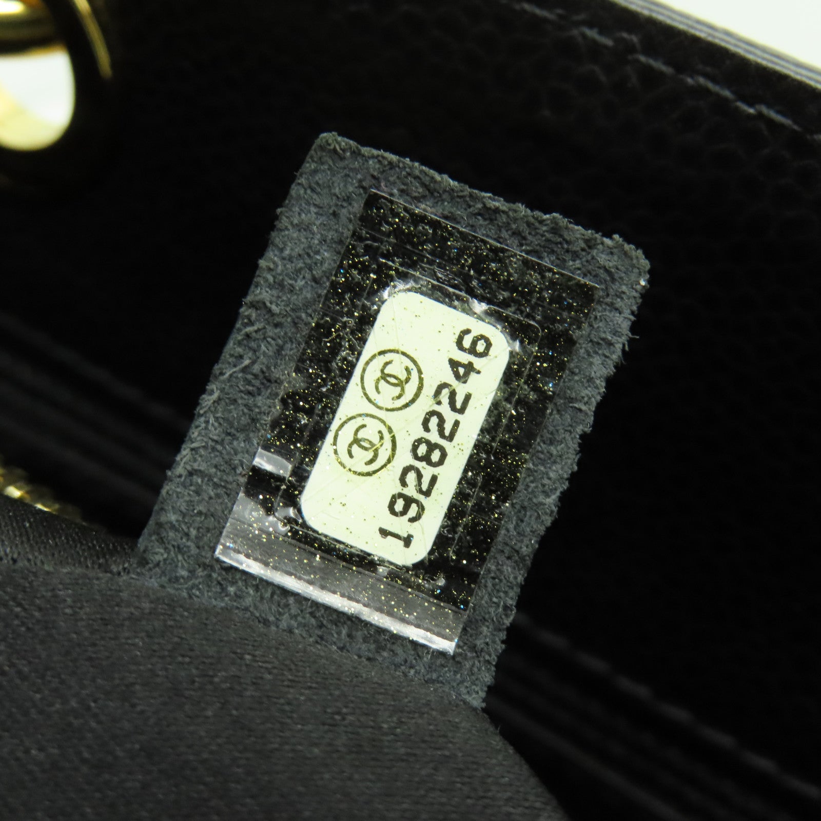 CHANEL 菱格Caviar皮革GST金扣肩背袋黑色